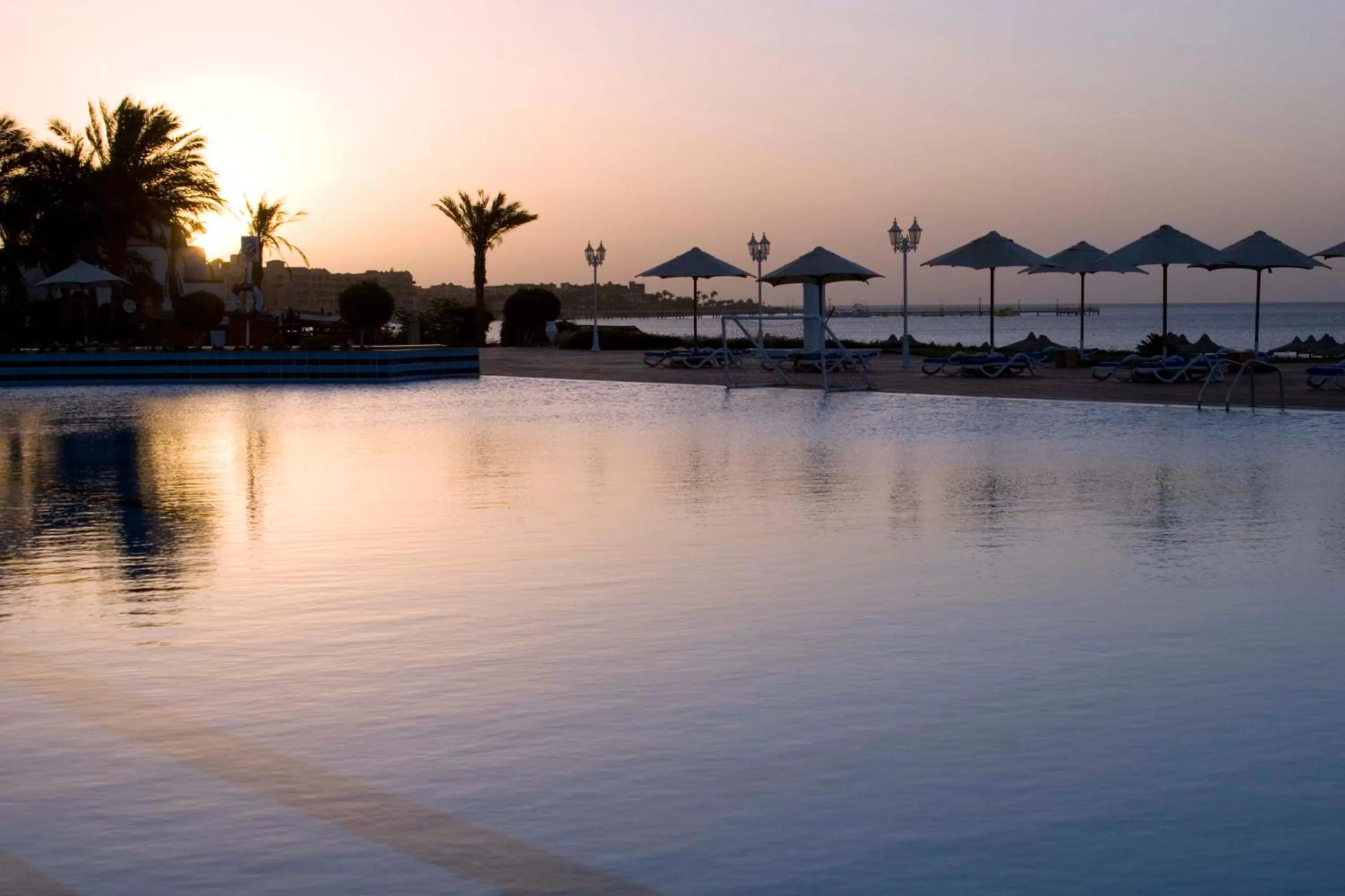 Swimming pool in Old Palace Resort Sahl Hasheesh