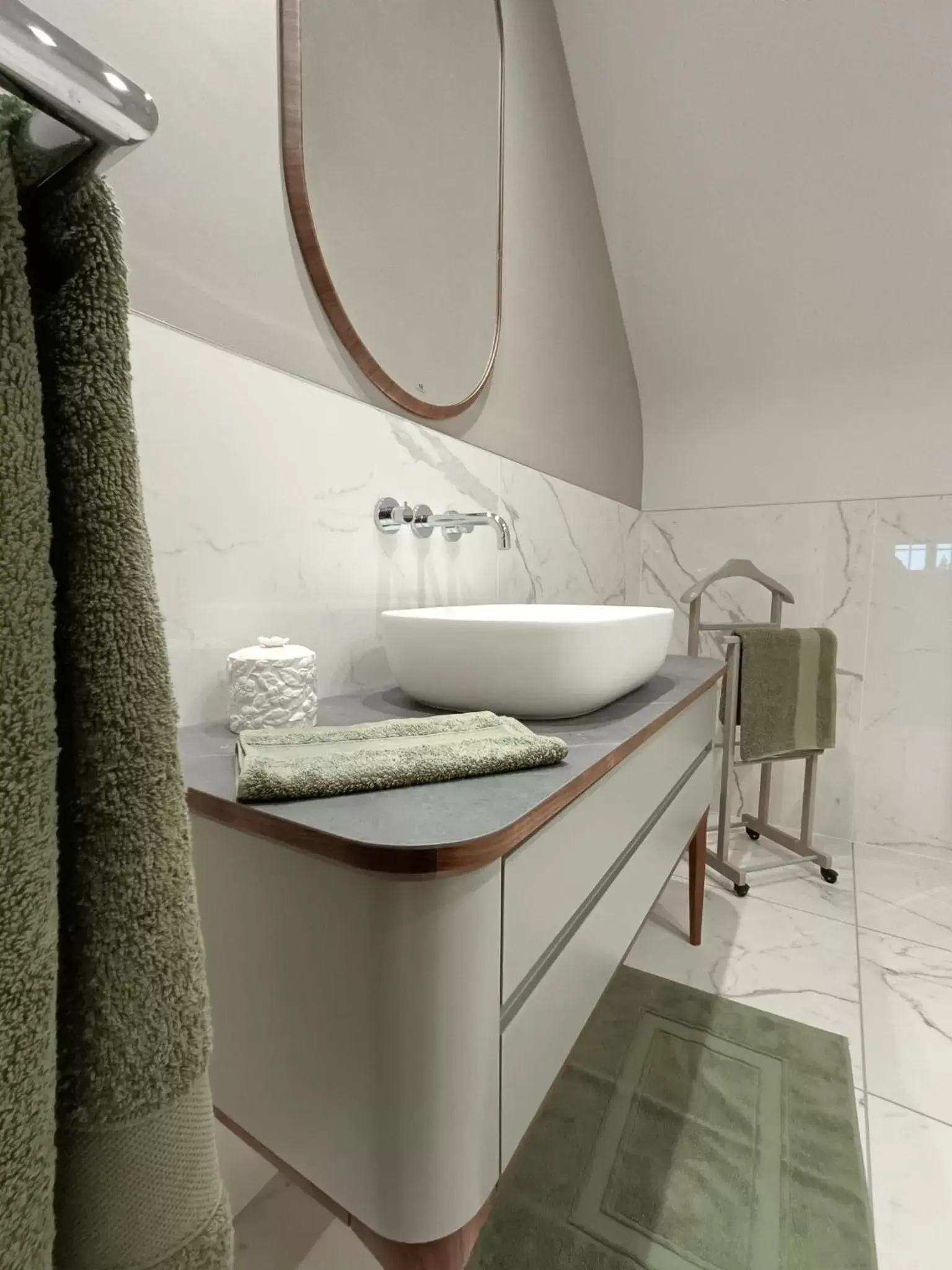 Bathroom in Maison et Florescence