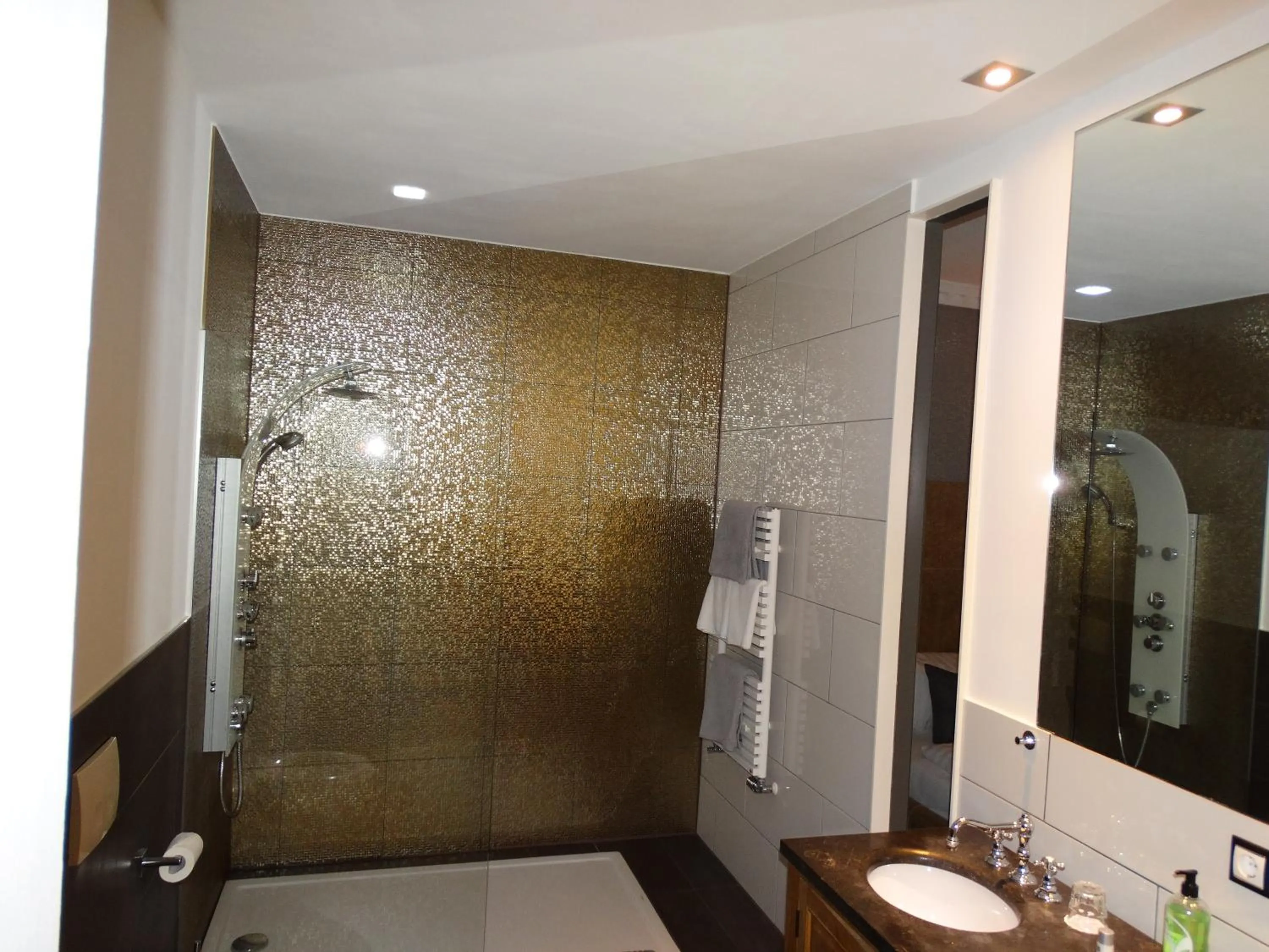 Bathroom in Boutique-Hotel GEORGES