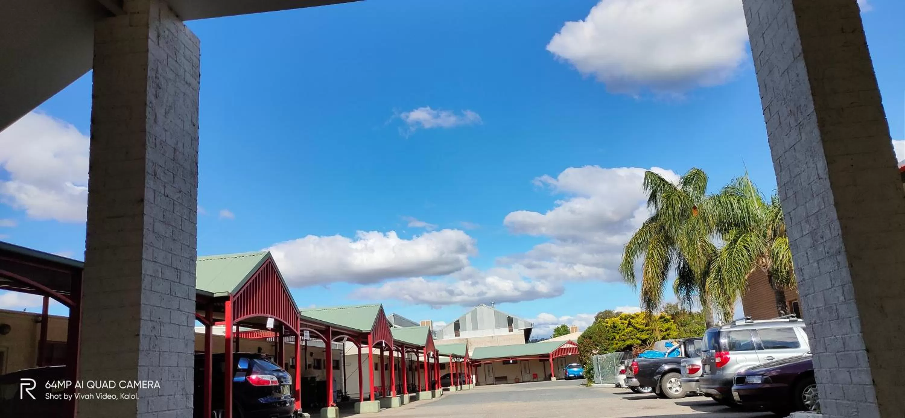 Property building in Hume Inn Motel Albury CBD