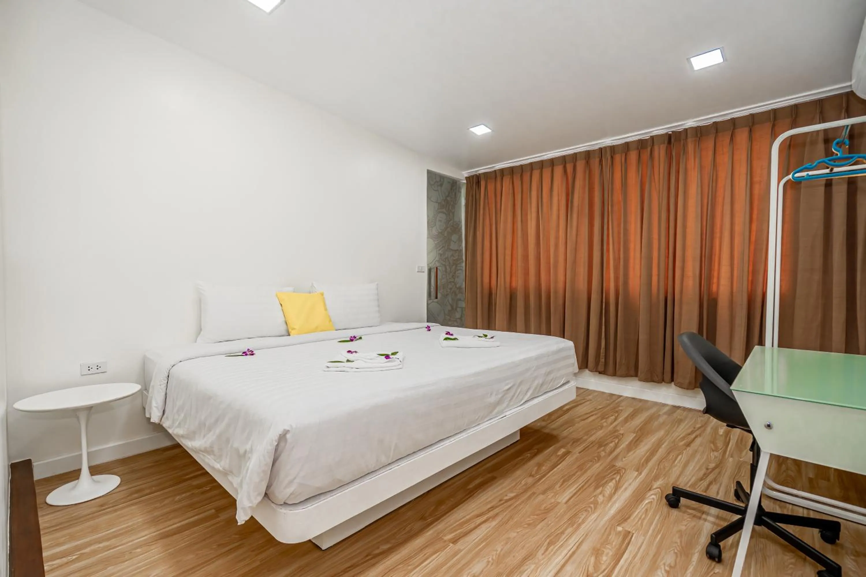 Bed in The Color Kata