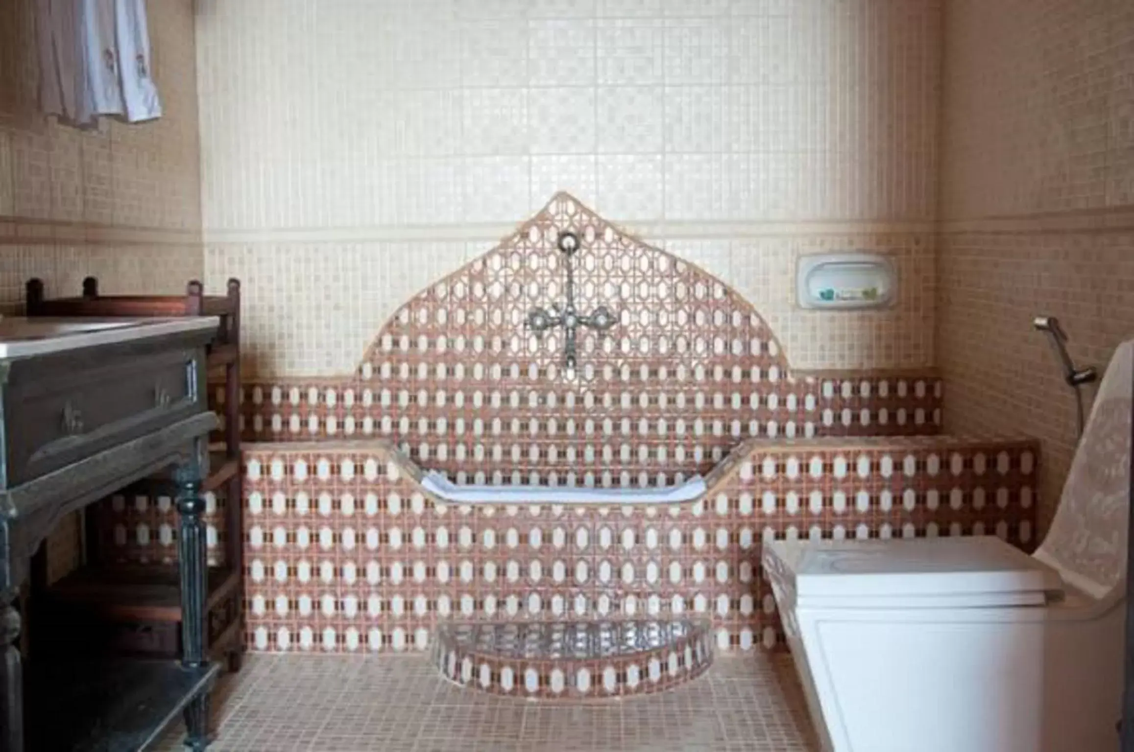 Bathroom in Mizingani Seafront Hotel