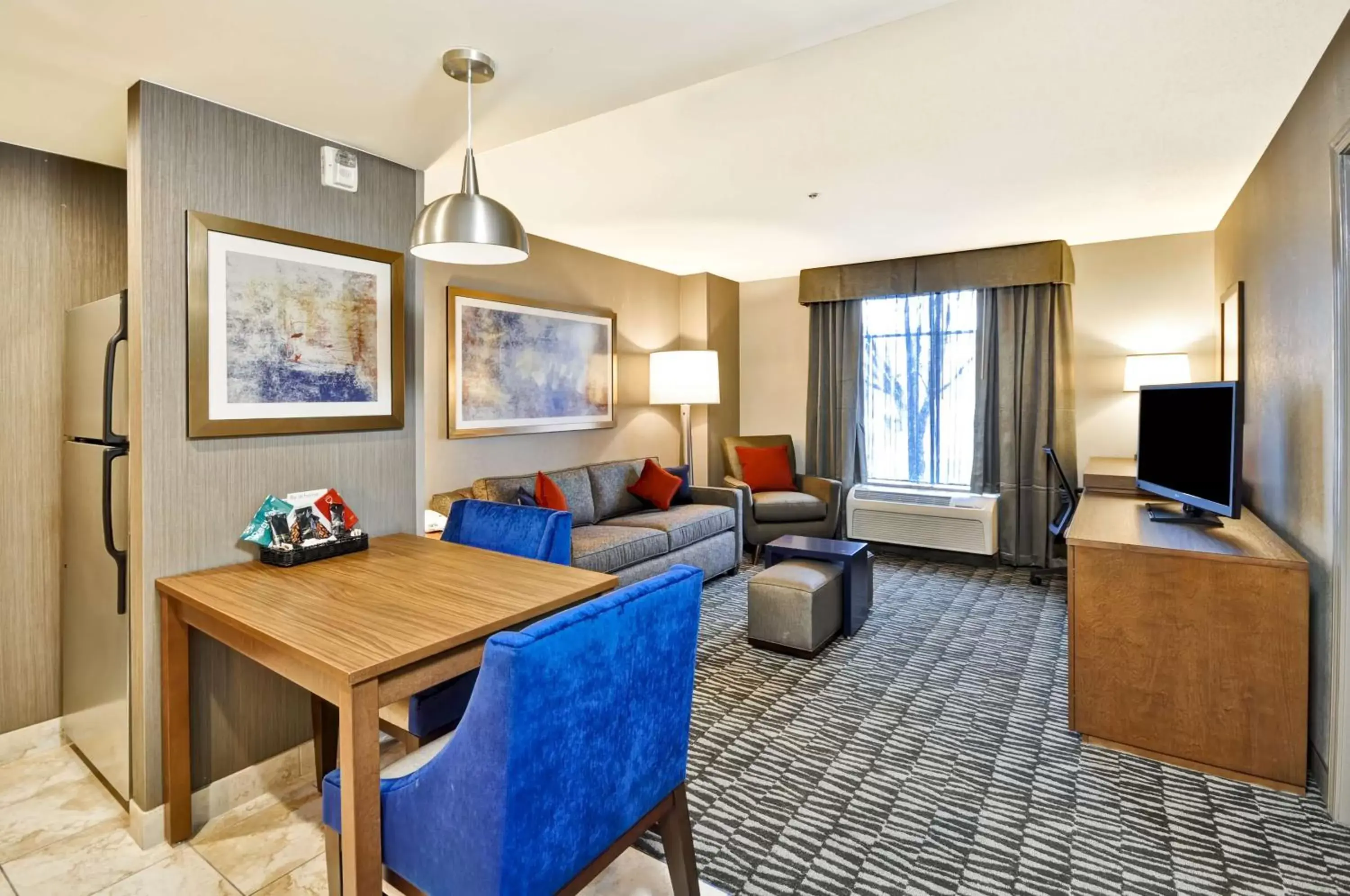 Living room, Seating Area in Homewood Suites by Hilton Hartford South-Glastonbury