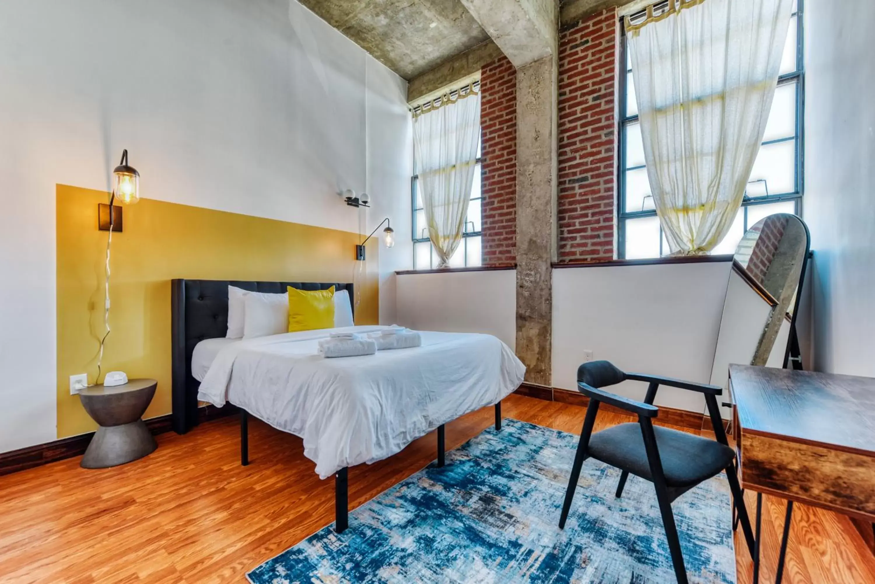 Two-Bedroom Apartment in Sosuite at Independence Lofts - Callowhill