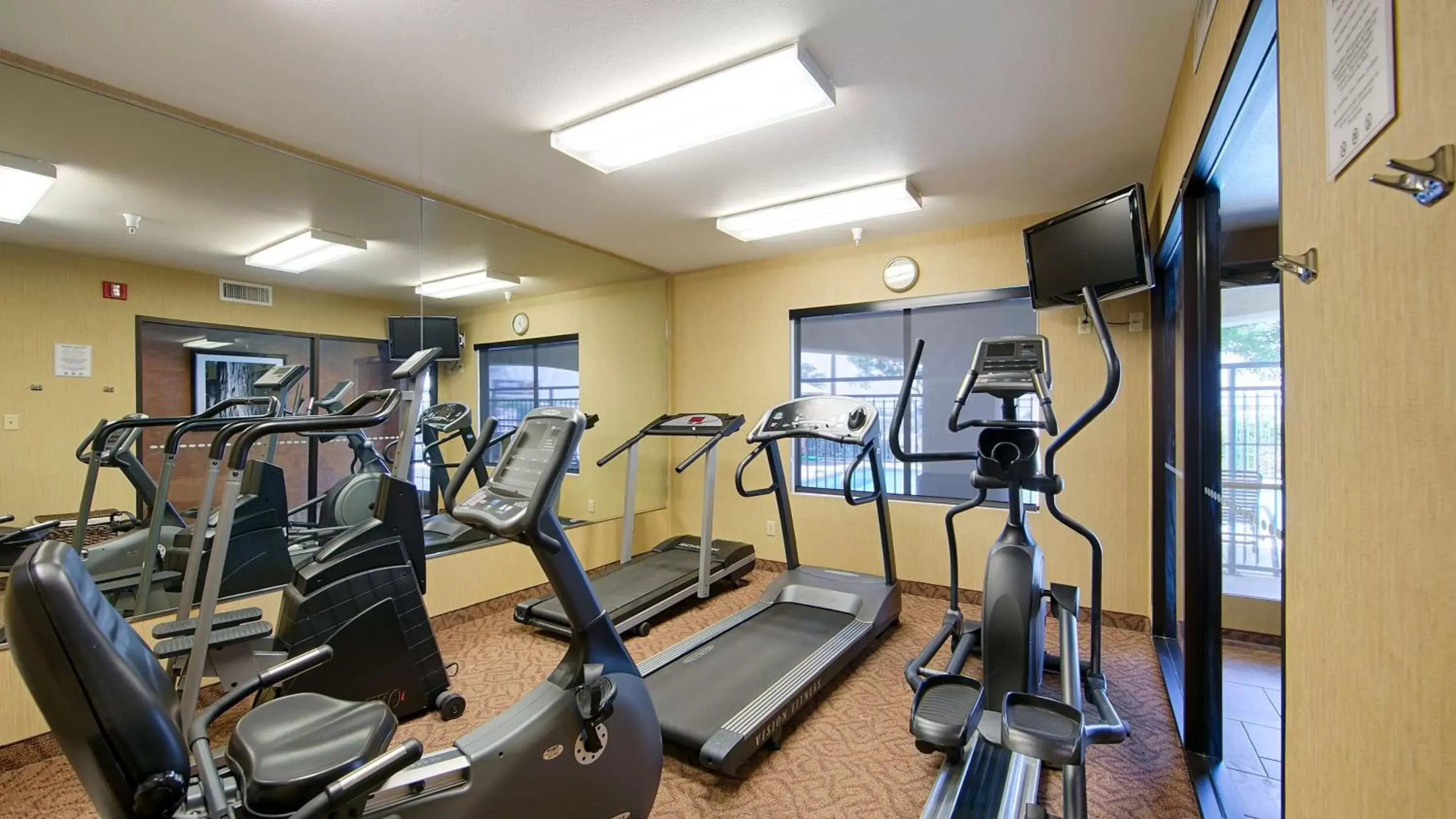 Fitness centre/facilities, Fitness Center/Facilities in Best Western Exeter Inn & Suites