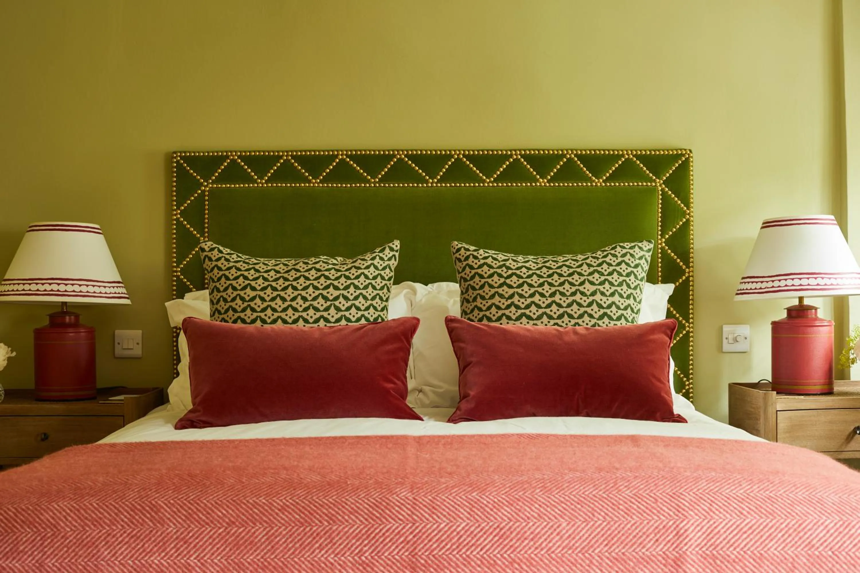 Bed in Crown and Anchor