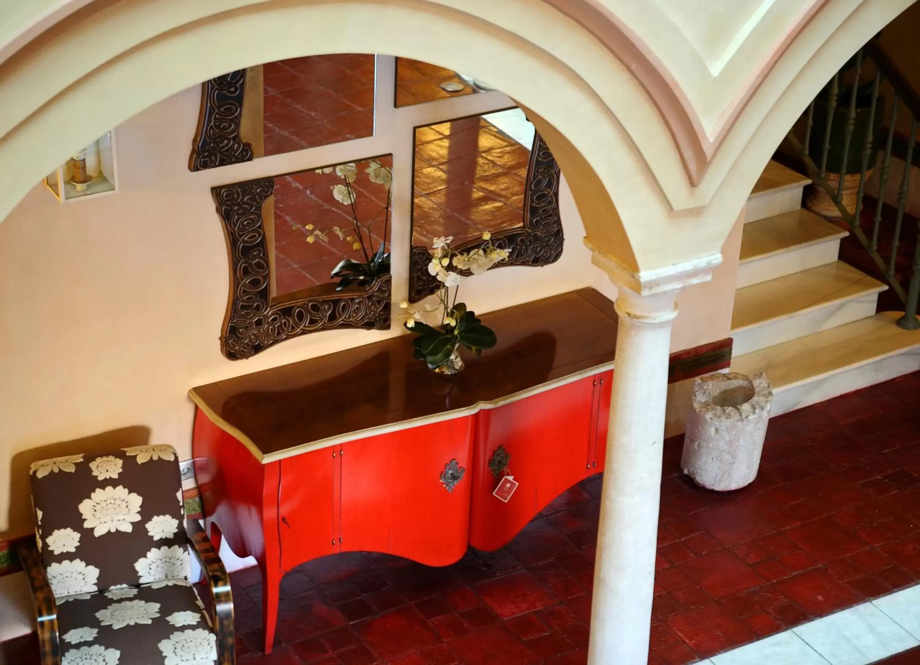 Lobby or reception in Sacristia de Santa Ana