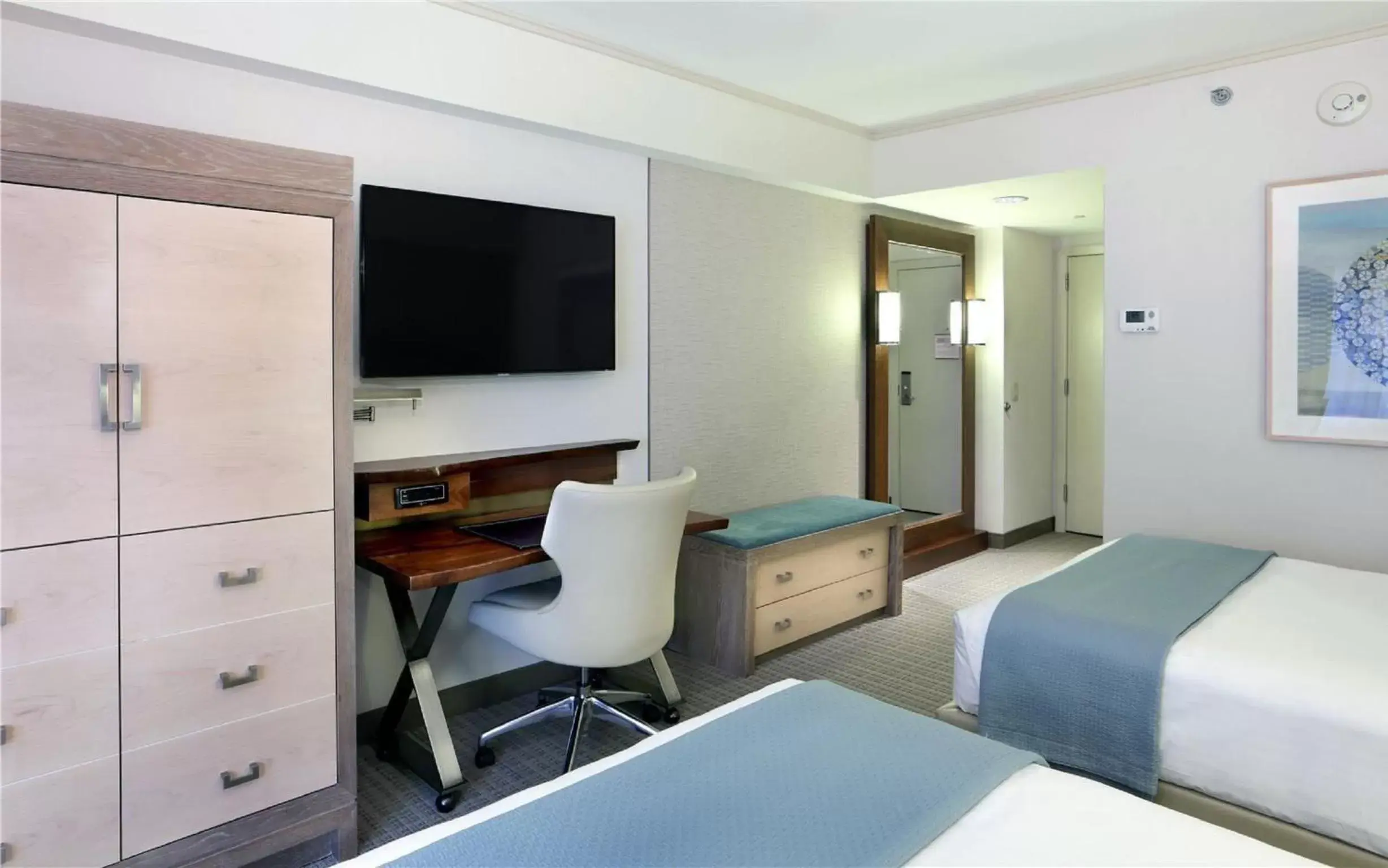 Photo of the whole room, TV/Entertainment Center in Seaport Hotel® Boston