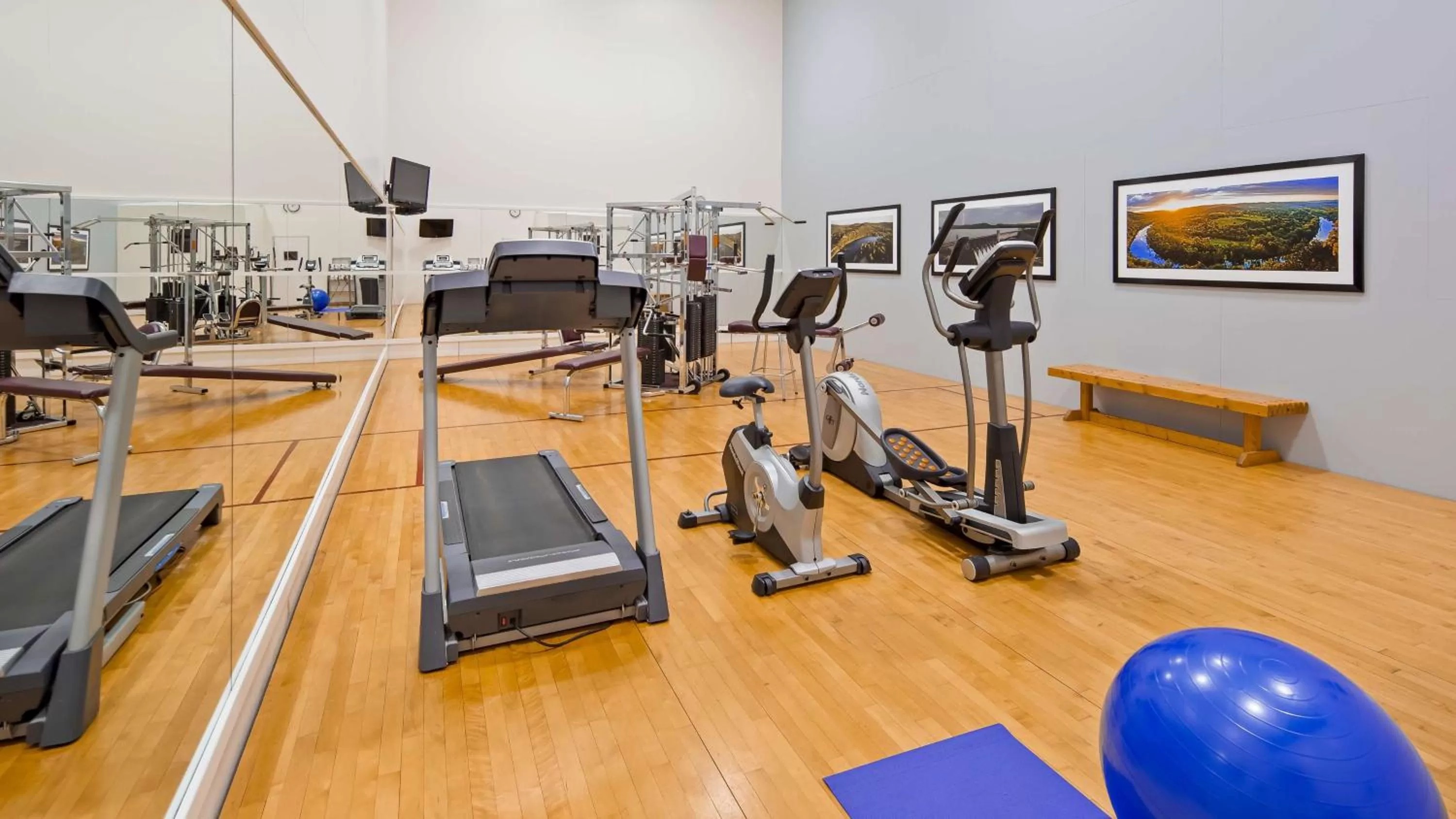 Fitness centre/facilities in Osage Creek Lodge