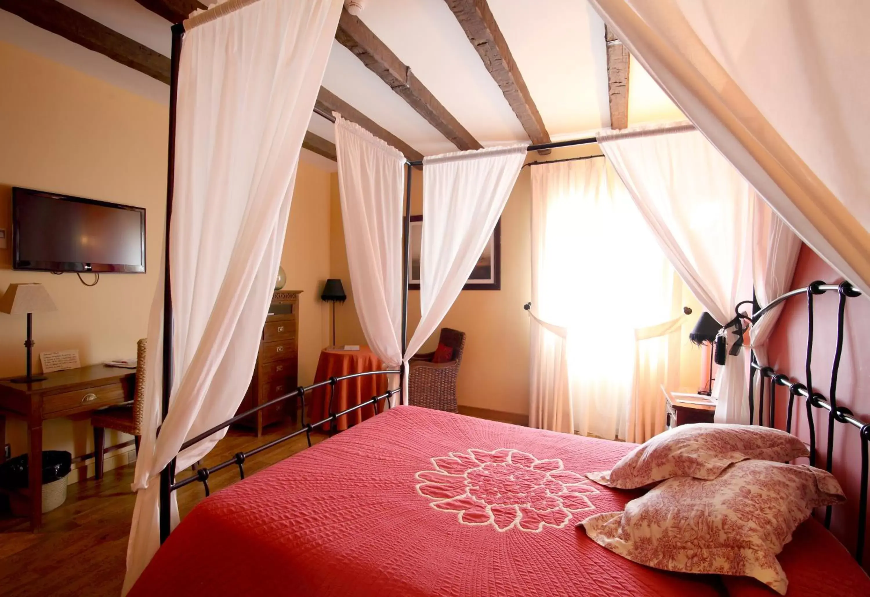 Photo of the whole room, Bed in Casona De Torres