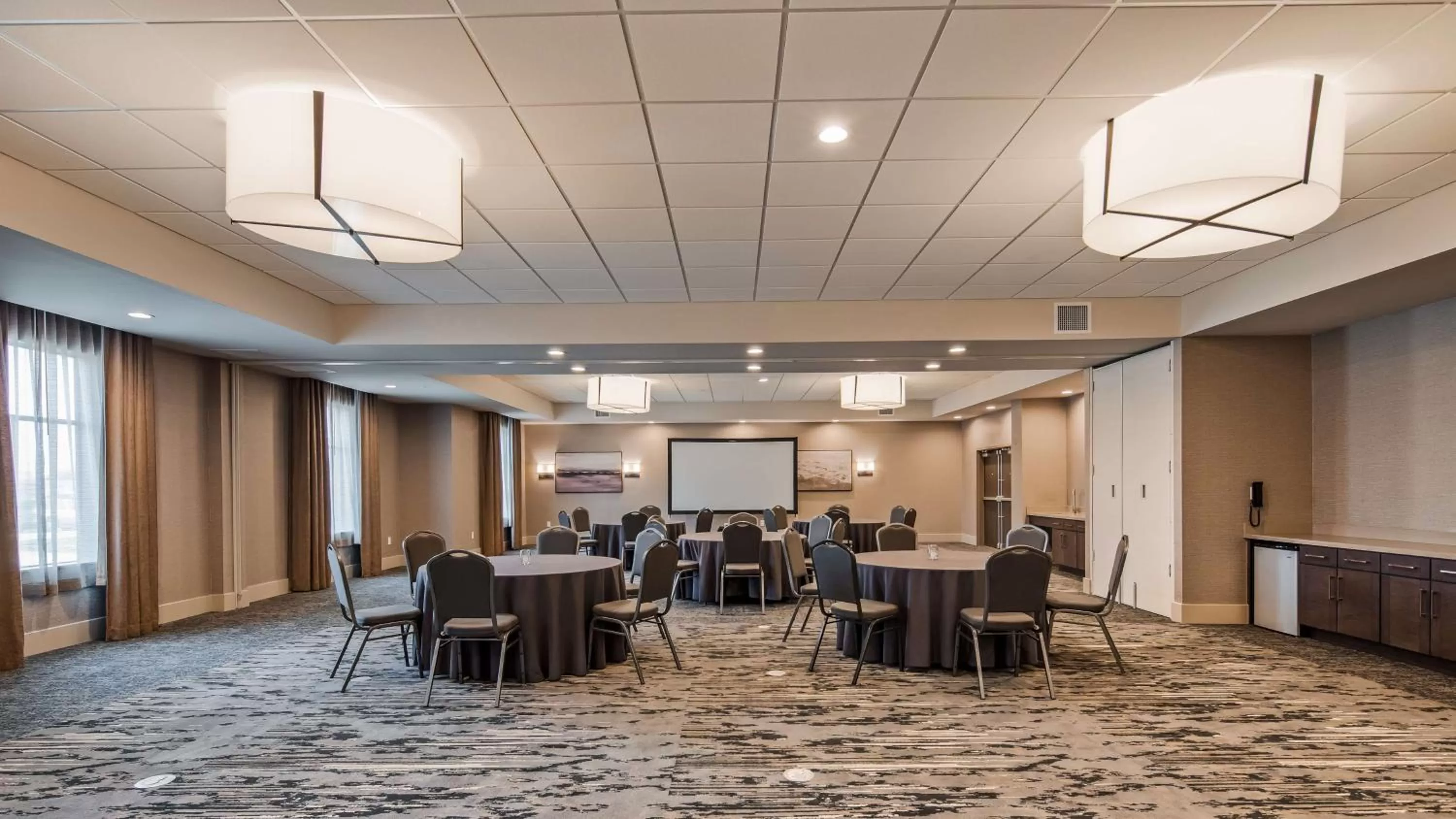 Banquet/Function facilities in Best Western Premier Energy Corridor