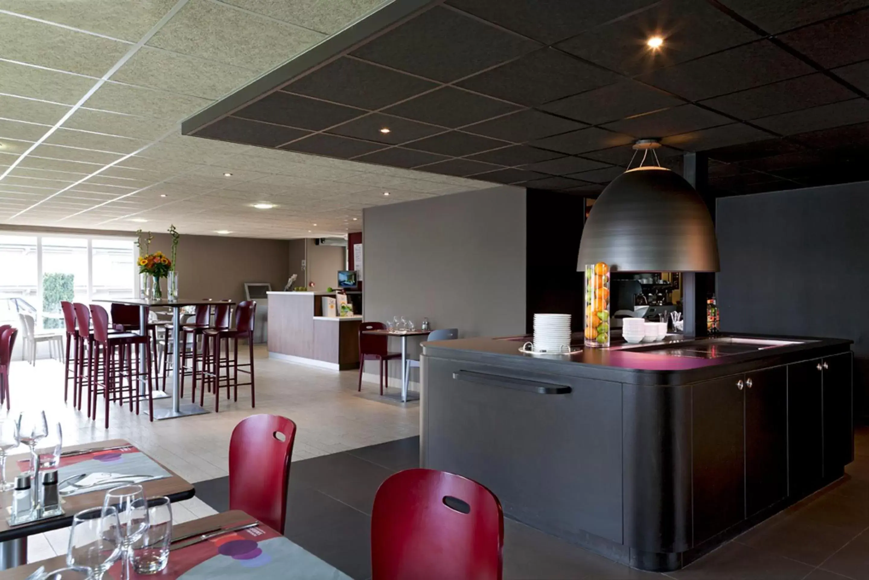 Restaurant/Places to Eat in Campanile Saint Quentin
