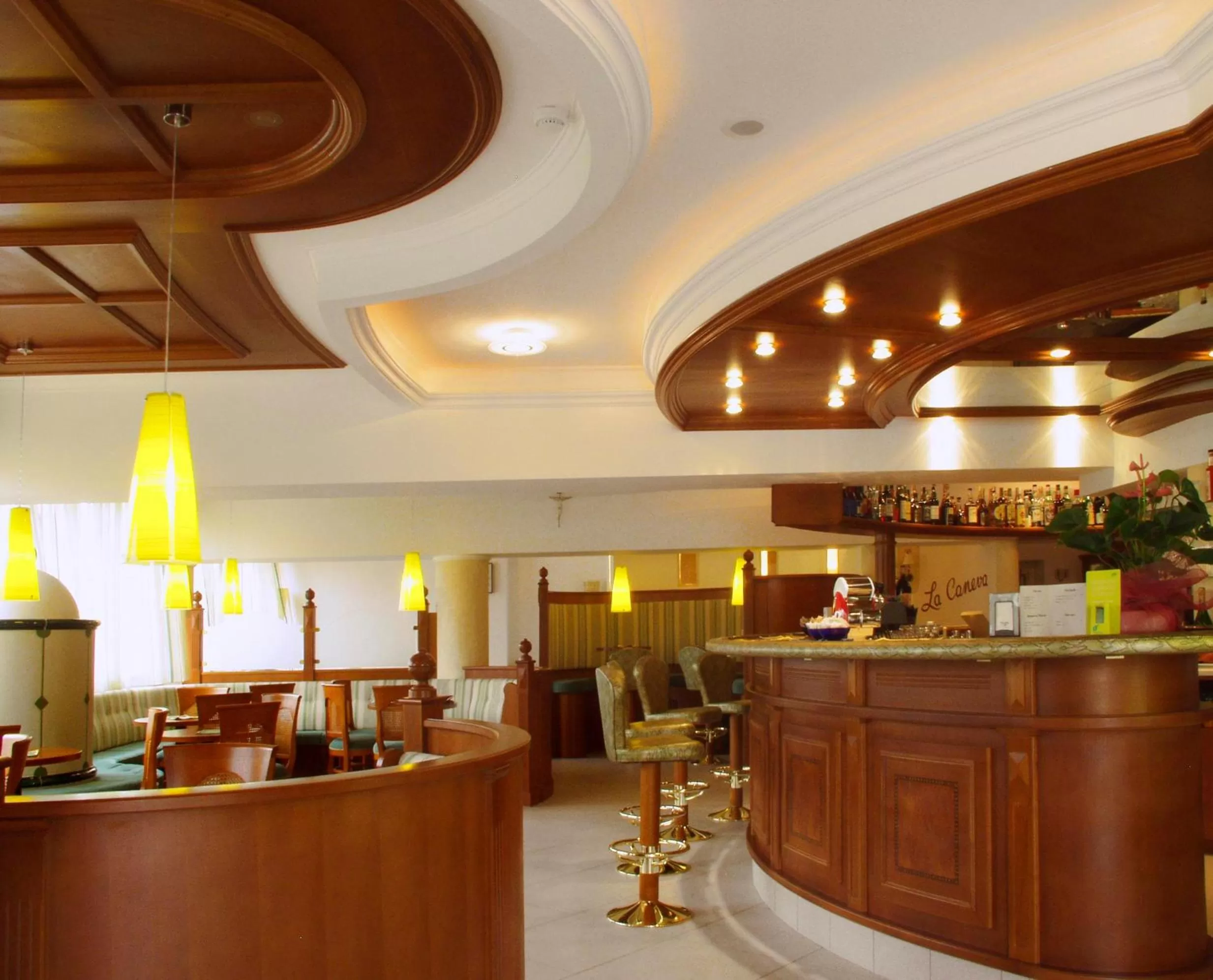 Lounge or bar in Sartori's Hotel
