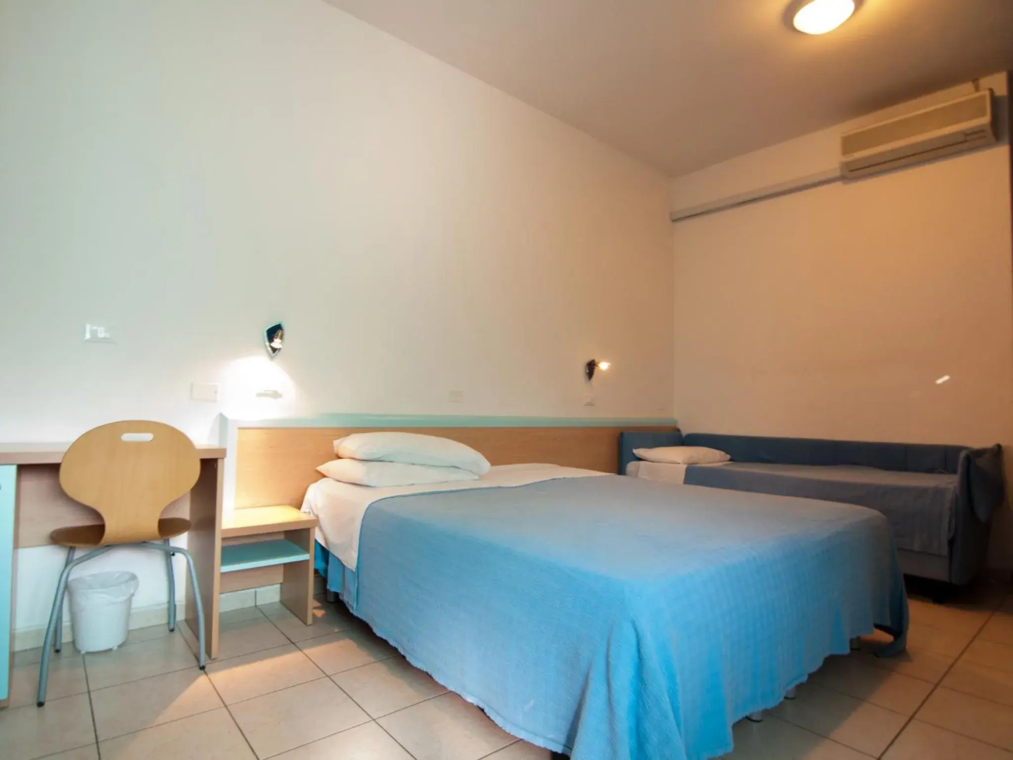 Photo of the whole room, Bed in Hotel Savina Photo of the whole room, Bed in Hotel Savina