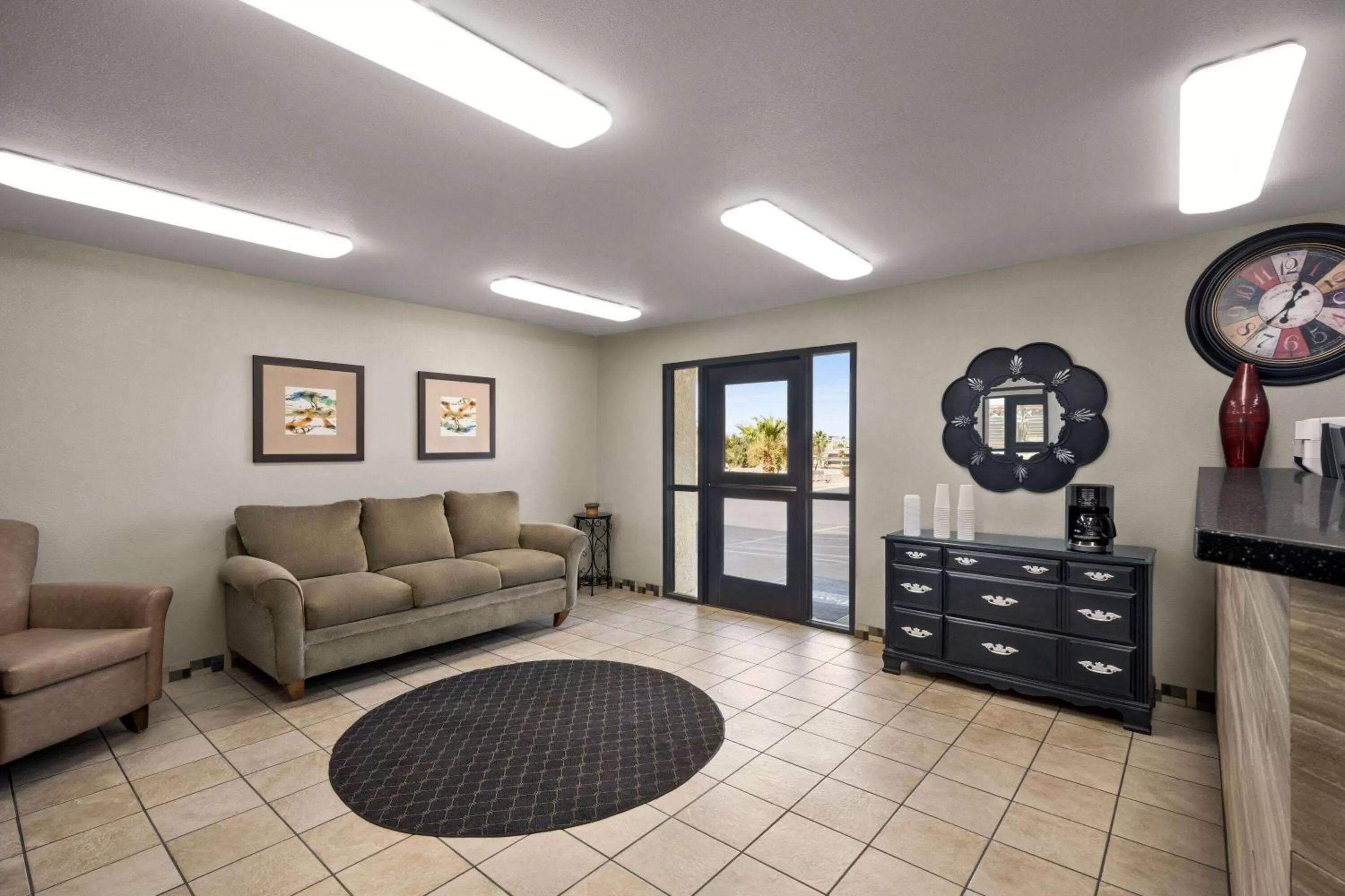 Lobby or reception in Travelodge by Wyndham Yuma