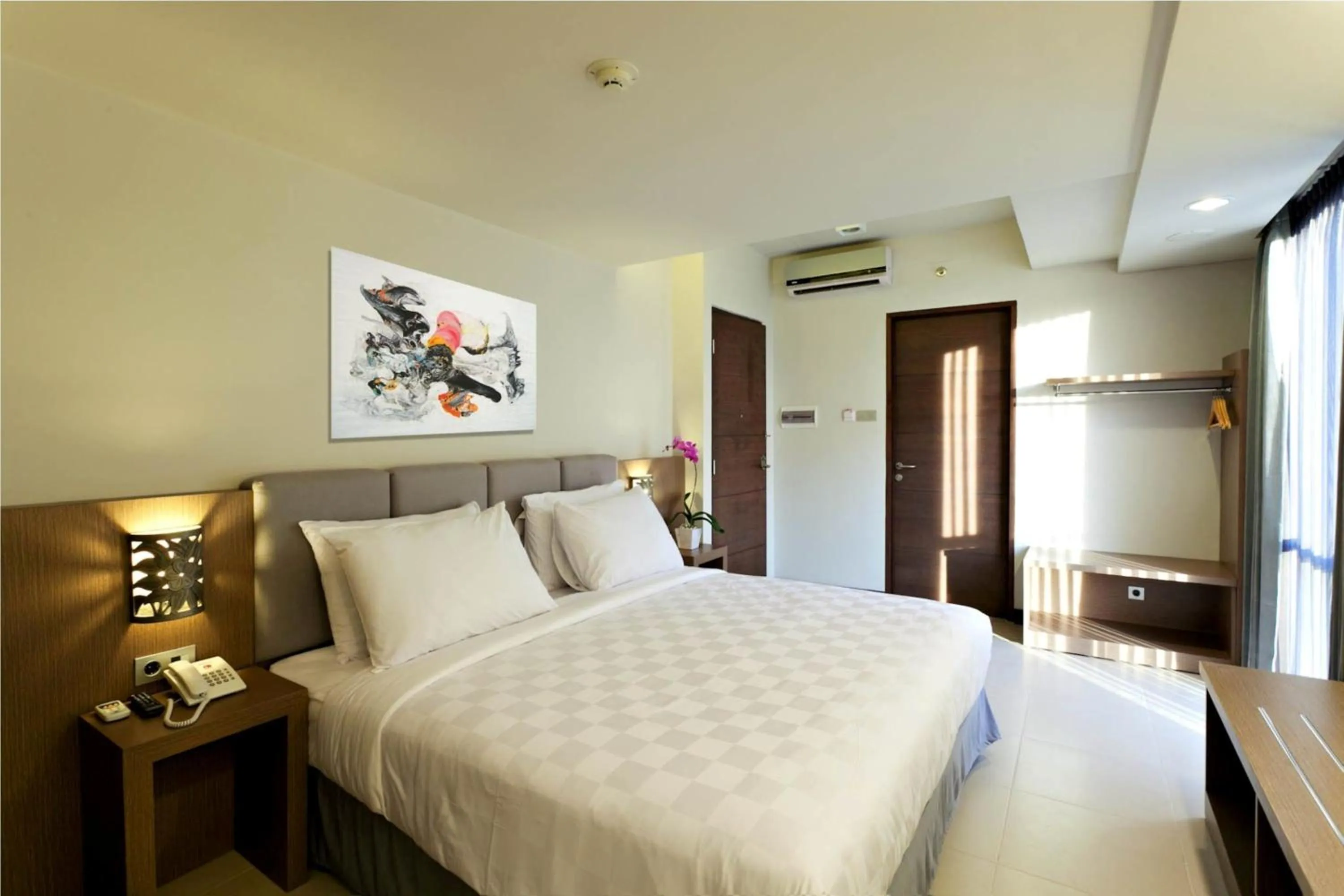 Bedroom, Bed in Euphoria Hotel