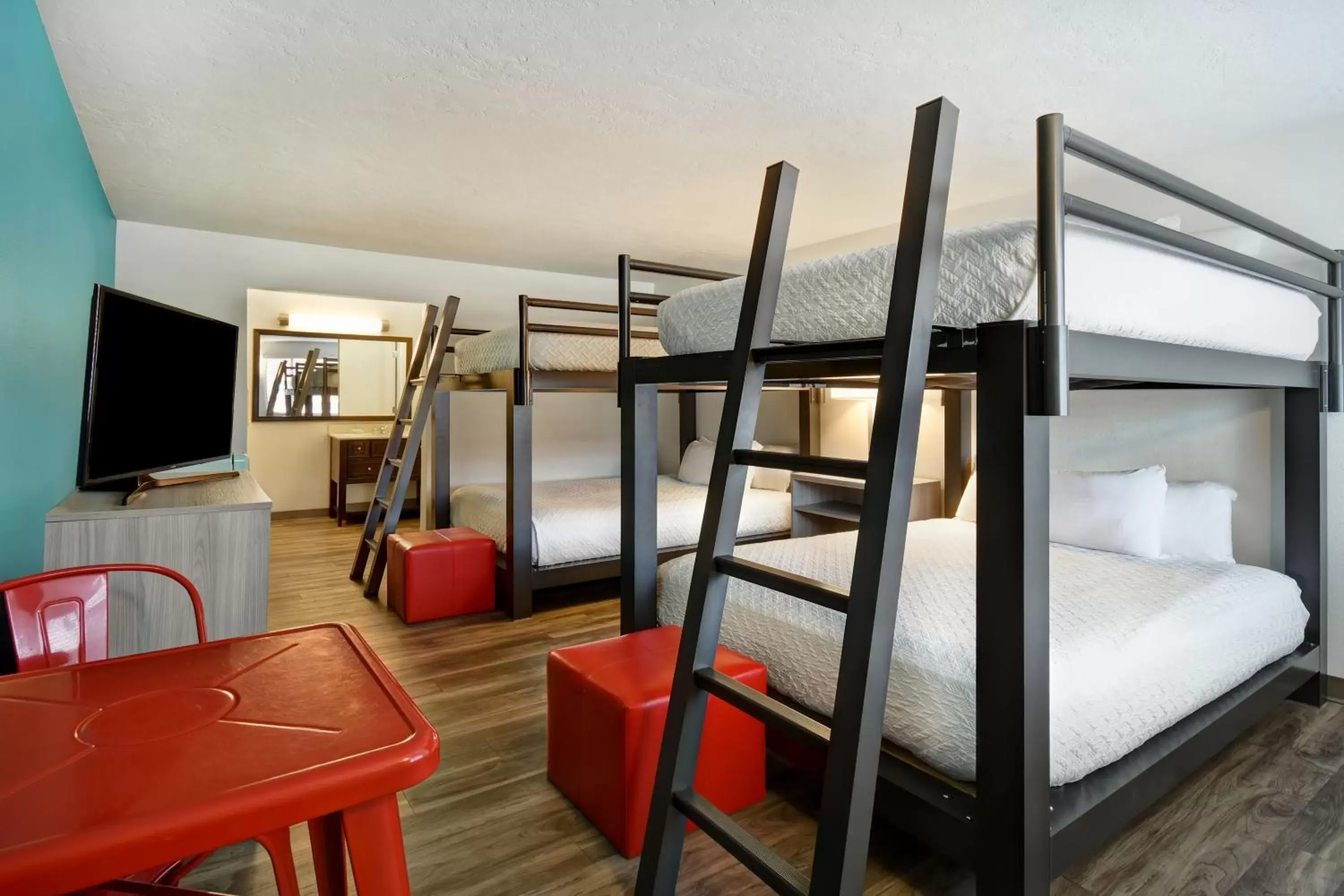 bunk bed in Expedition Lodge