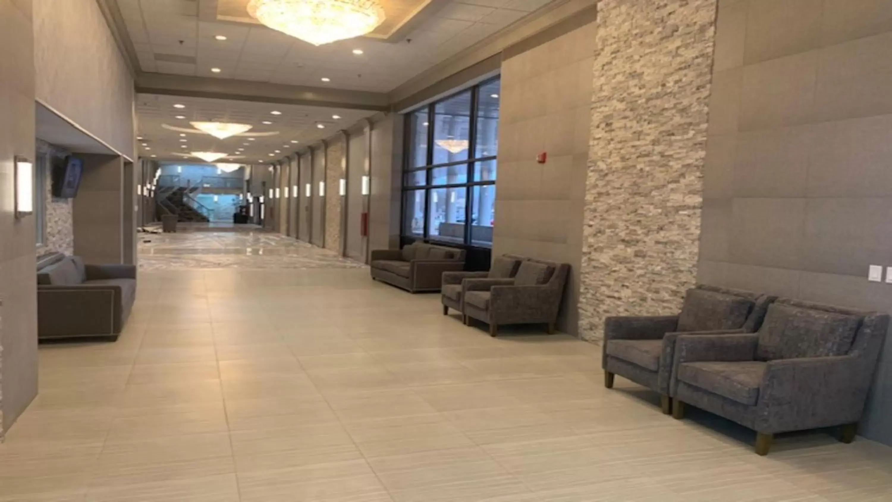 Meeting/conference room, Lobby/Reception in Holiday Inn Chicago North Shore, an IHG Hotel