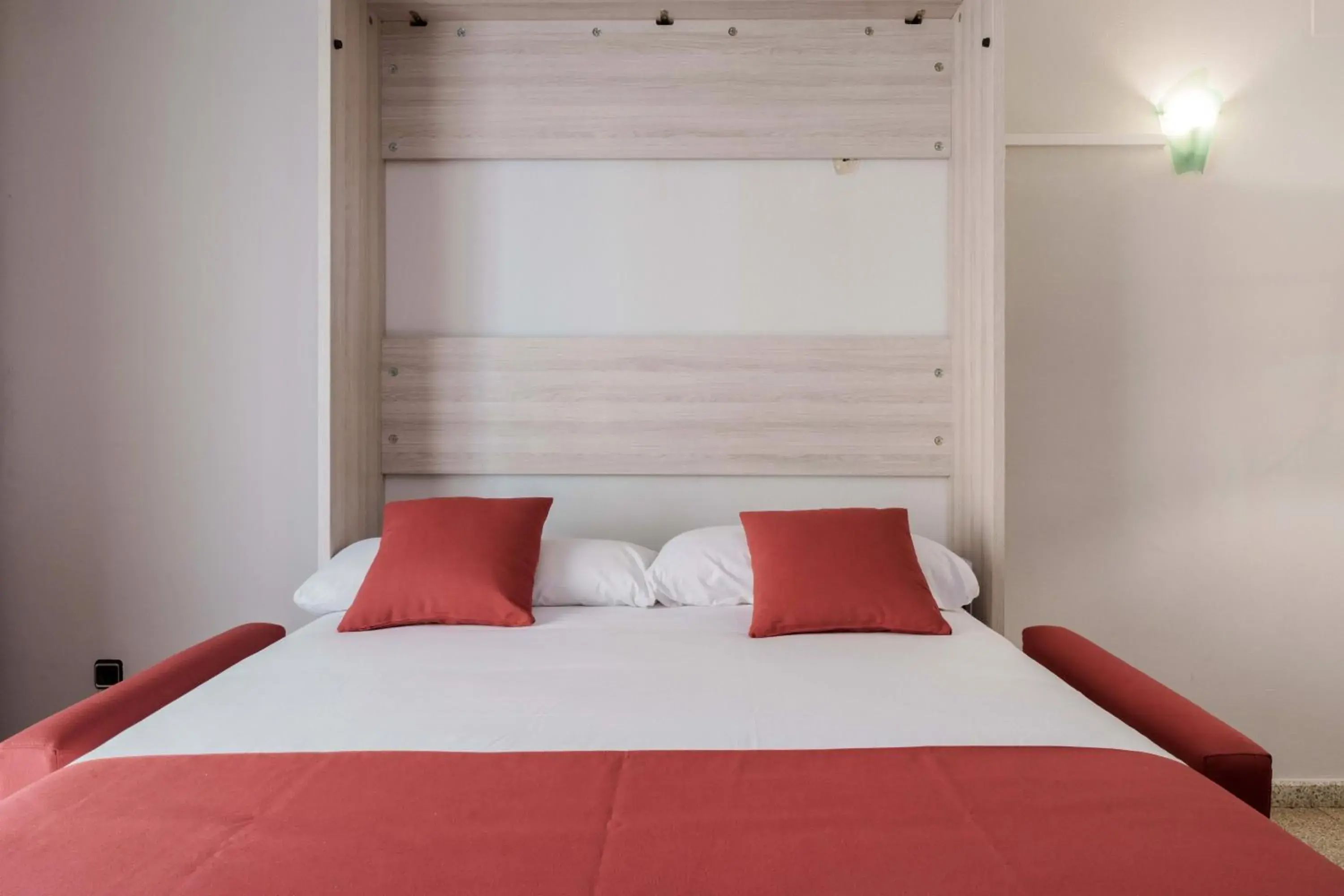 Bed in Hotel & Aparthotel Cosmos