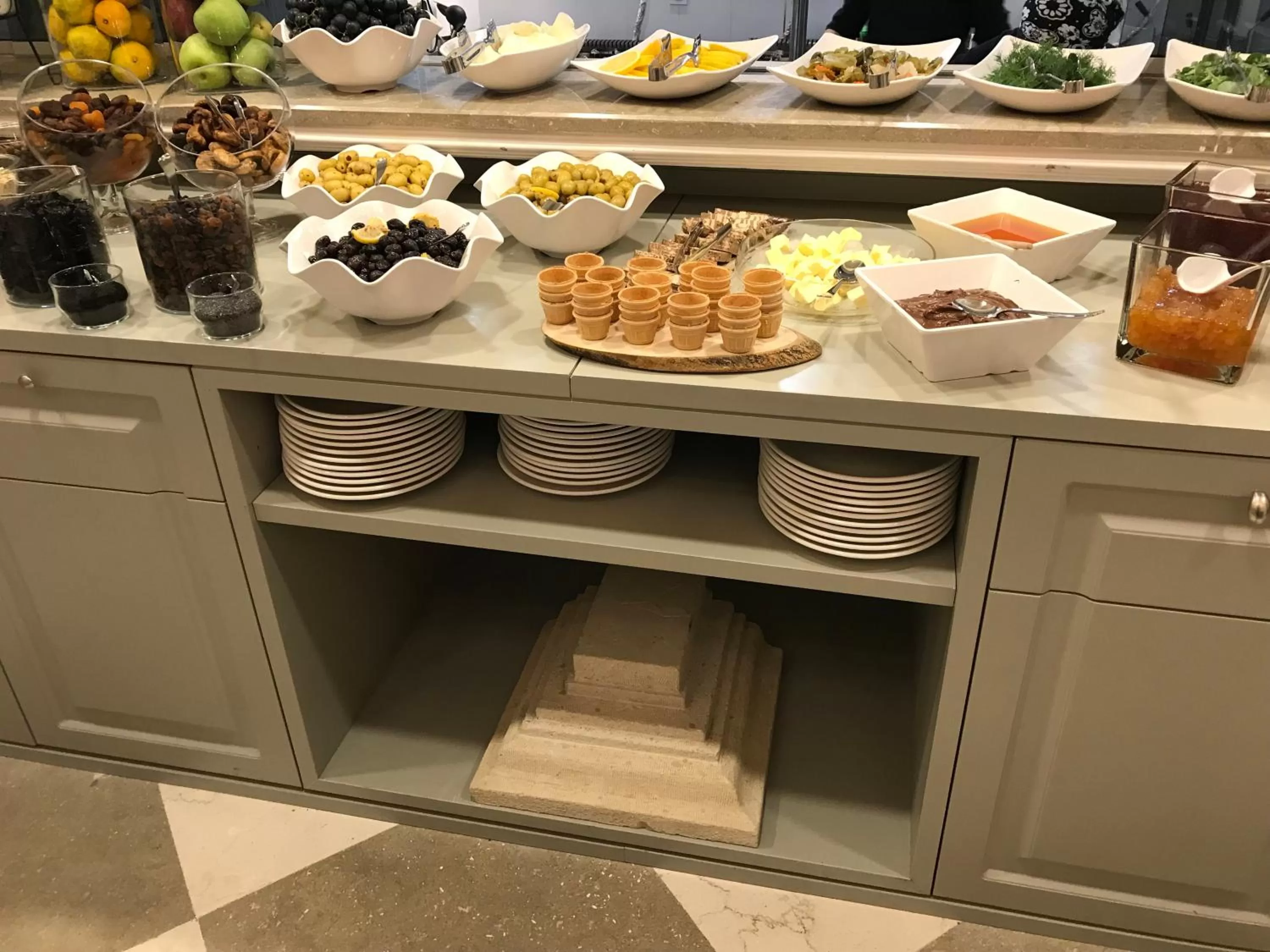 Restaurant/places to eat in GALATAHAN Hotel Istanbul Karakoy