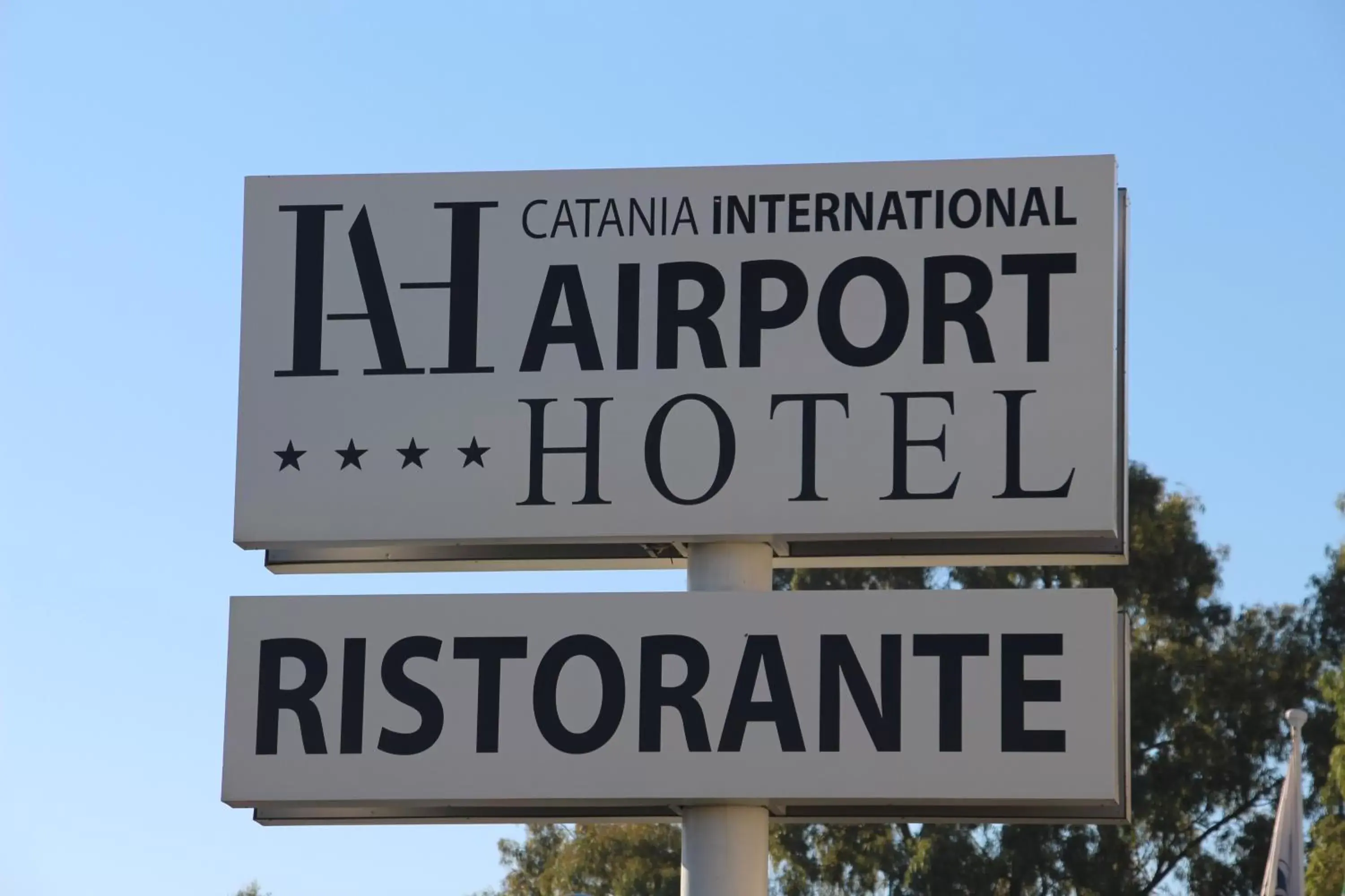 Restaurant/places to eat in Catania International Airport Hotel