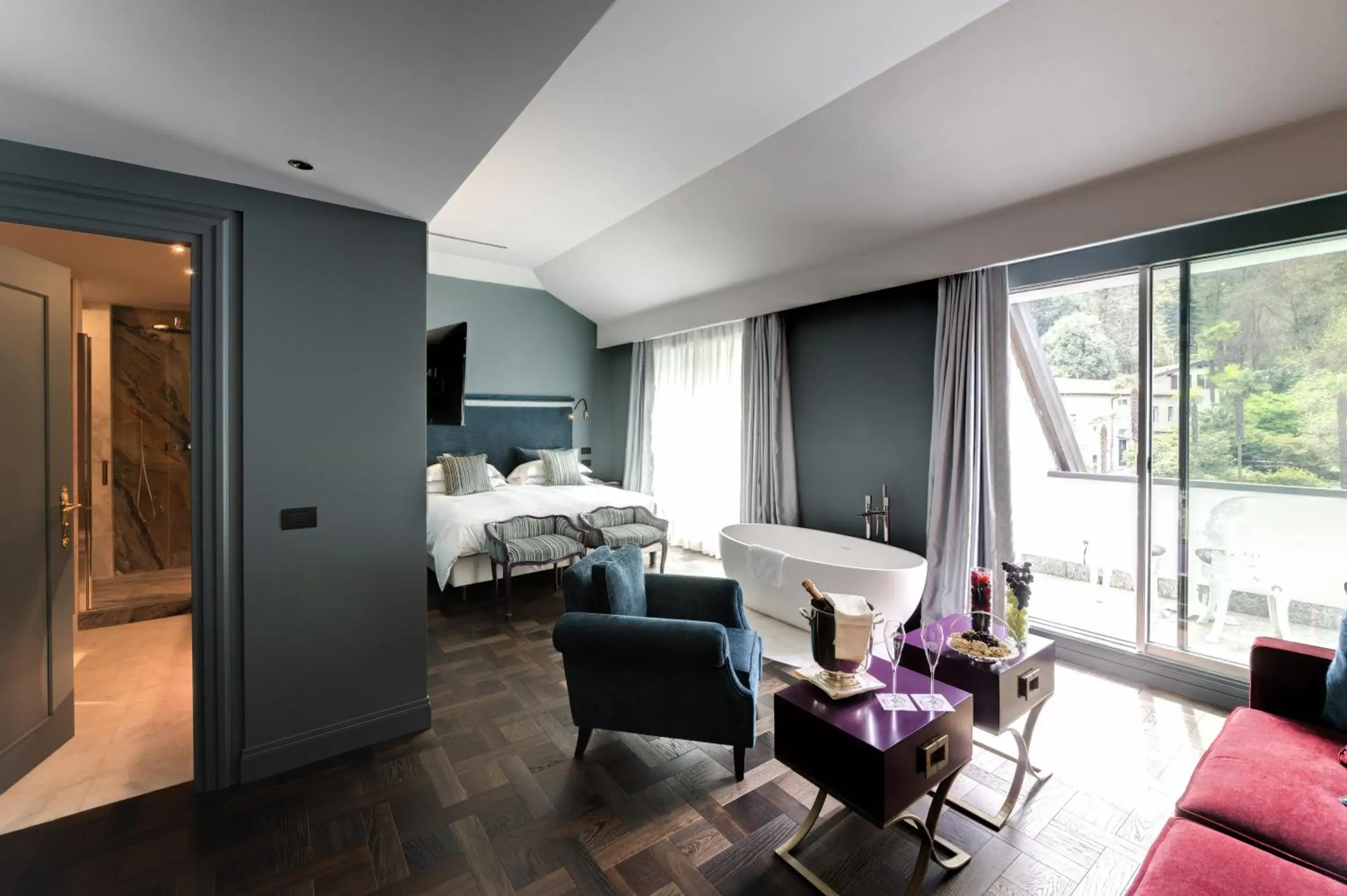 Photo of the whole room, Bed in Villa e Palazzo Aminta - A Leading Hotel of The World Photo of the whole room, Bed in Villa e Palazzo Aminta - A Leading Hotel of The World