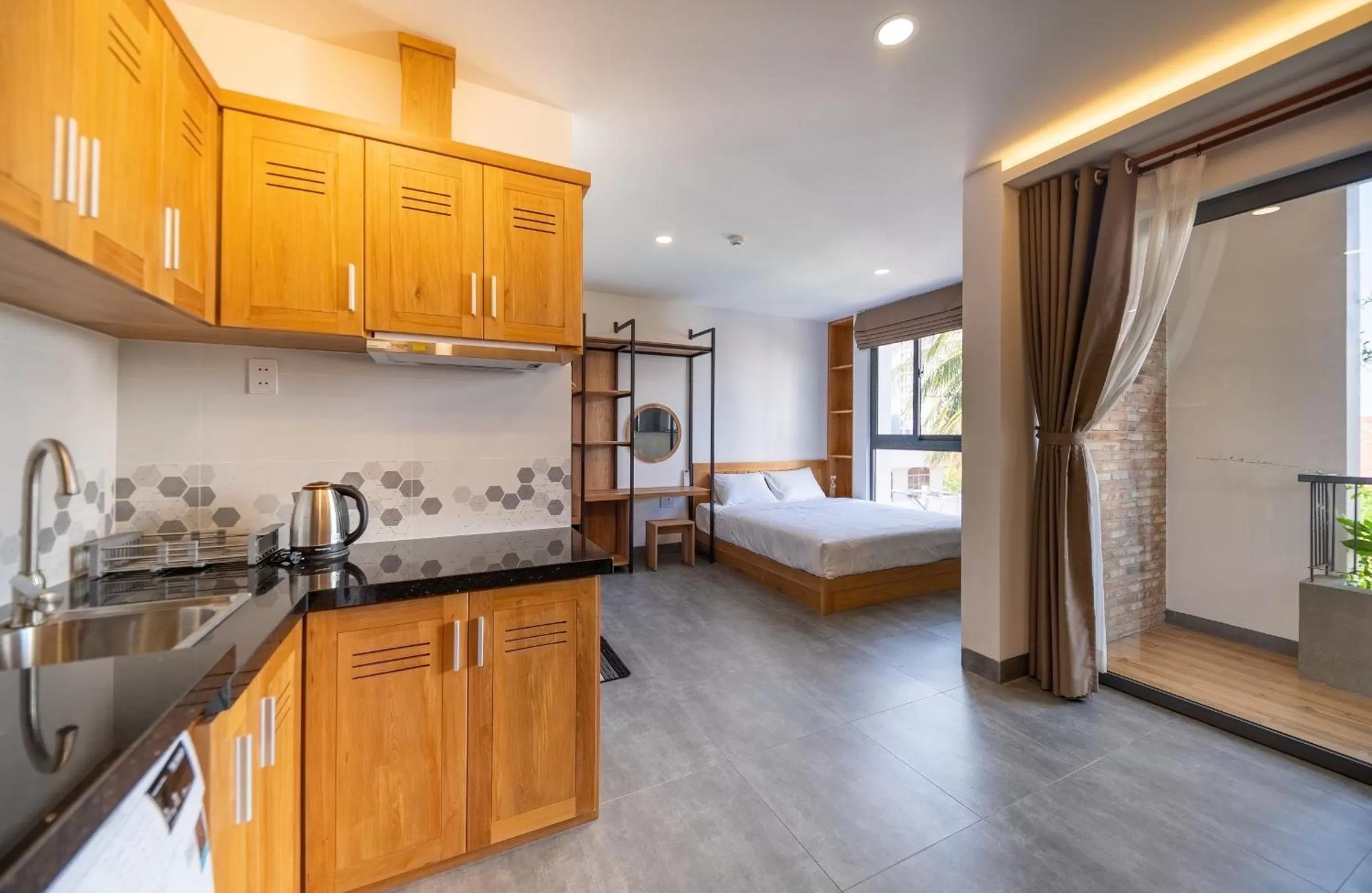 Balcony/Terrace, Bed in Coast House Boutique Hotel