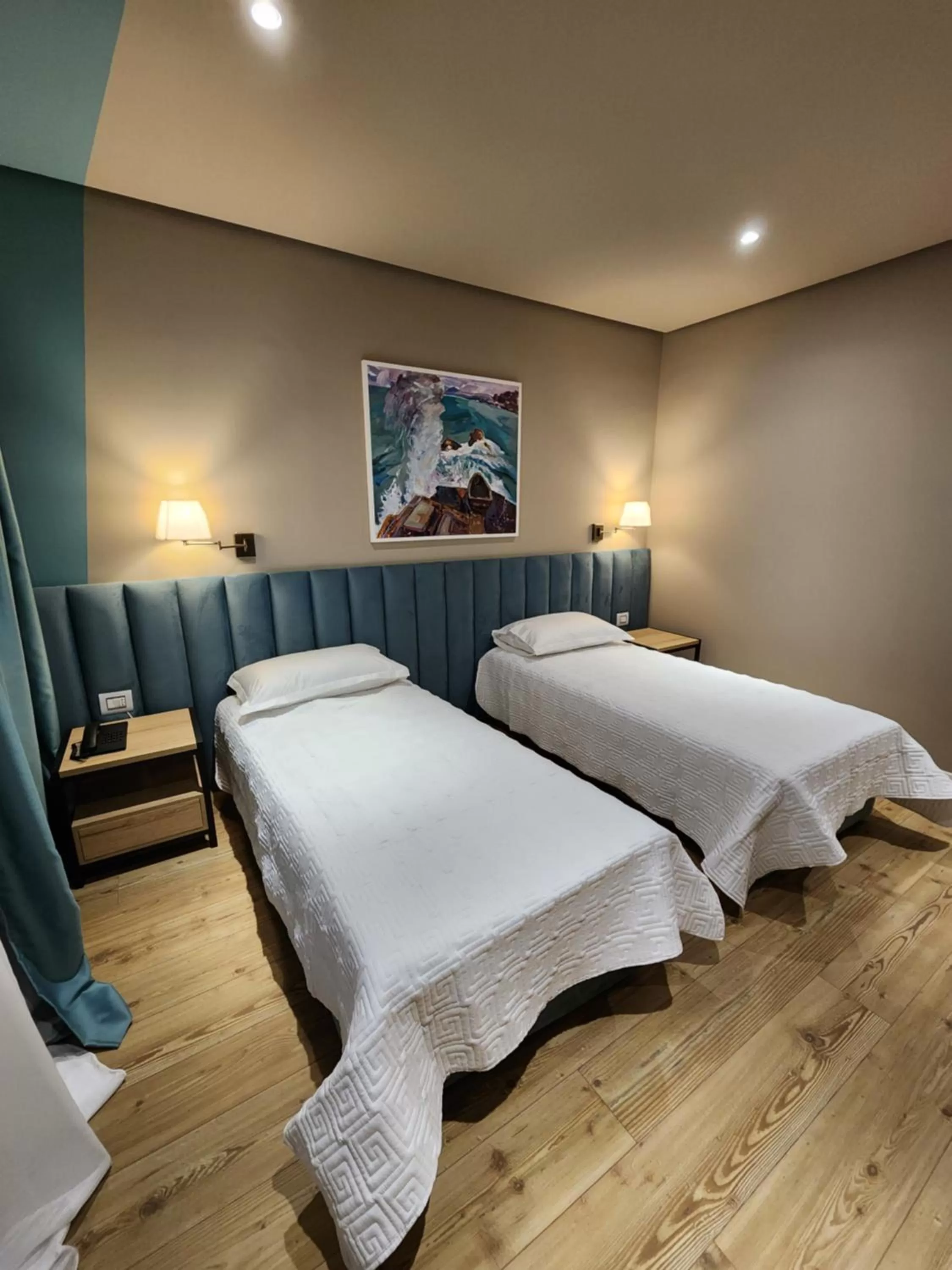 Deluxe Twin Room with Sea View in Festim Villa Hotel