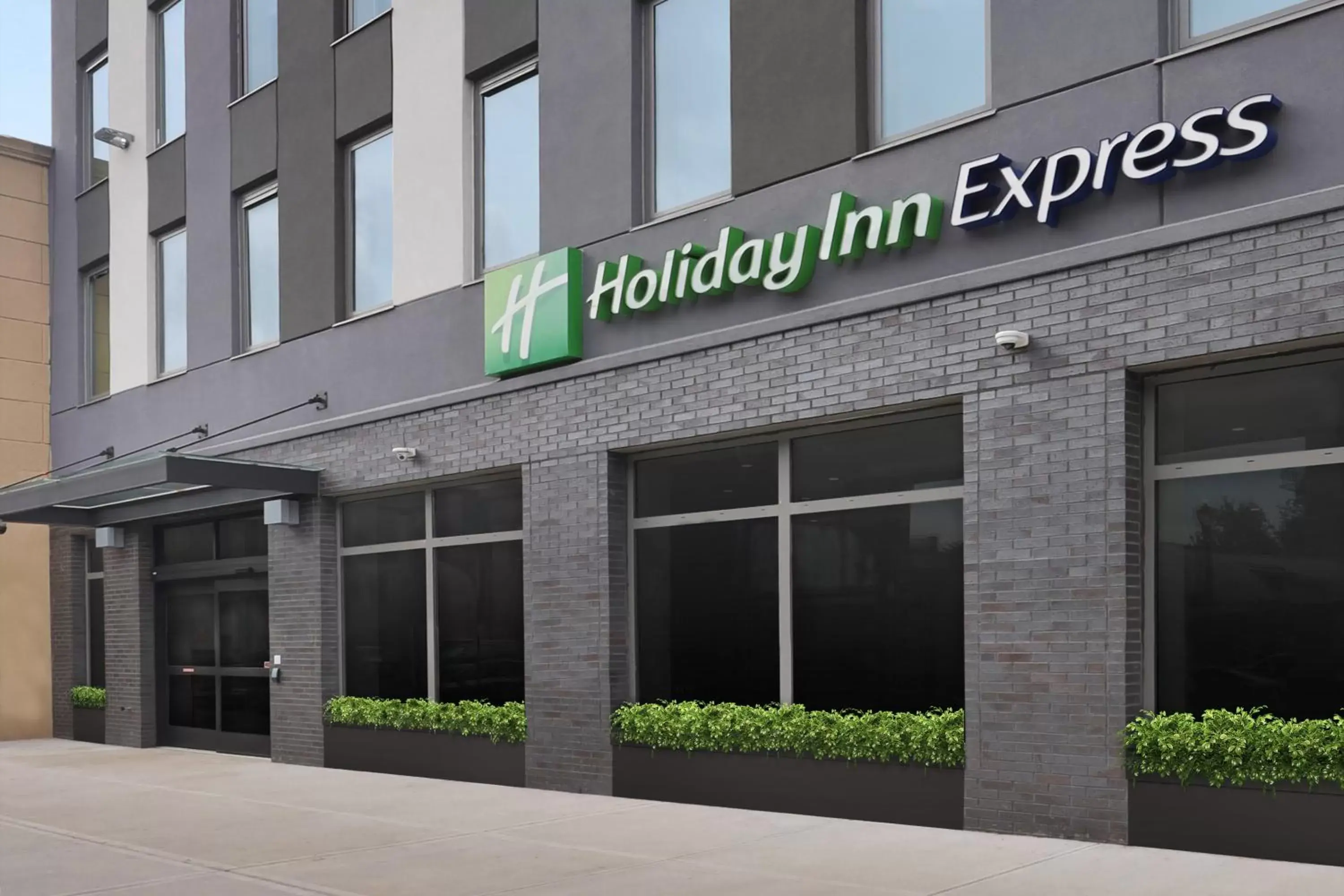 Property Building in Holiday Inn Express - Brooklyn - Bushwick , an IHG Hotel