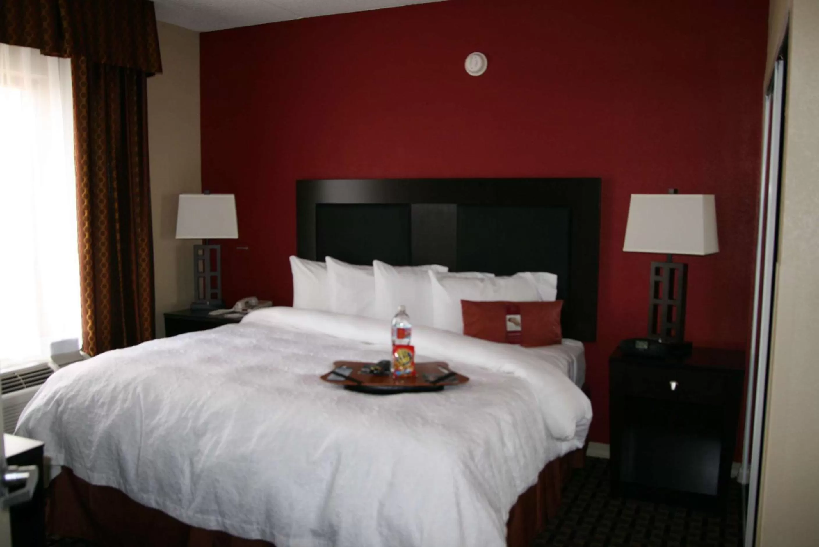 Bed in Hampton Inn and Suites Houston Clear Lake NASA