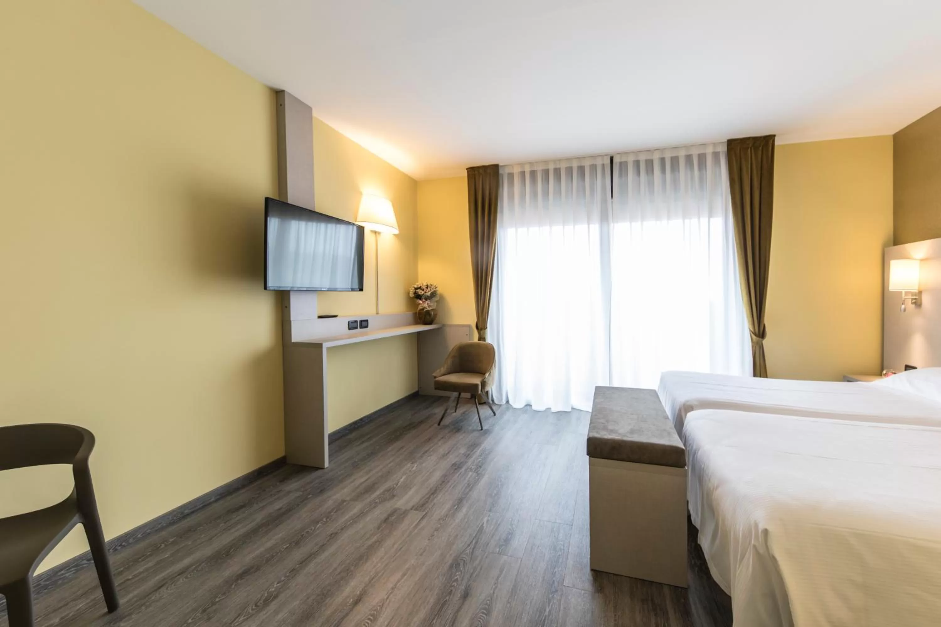 Bedroom, Bed in Hotel Donatello Imola