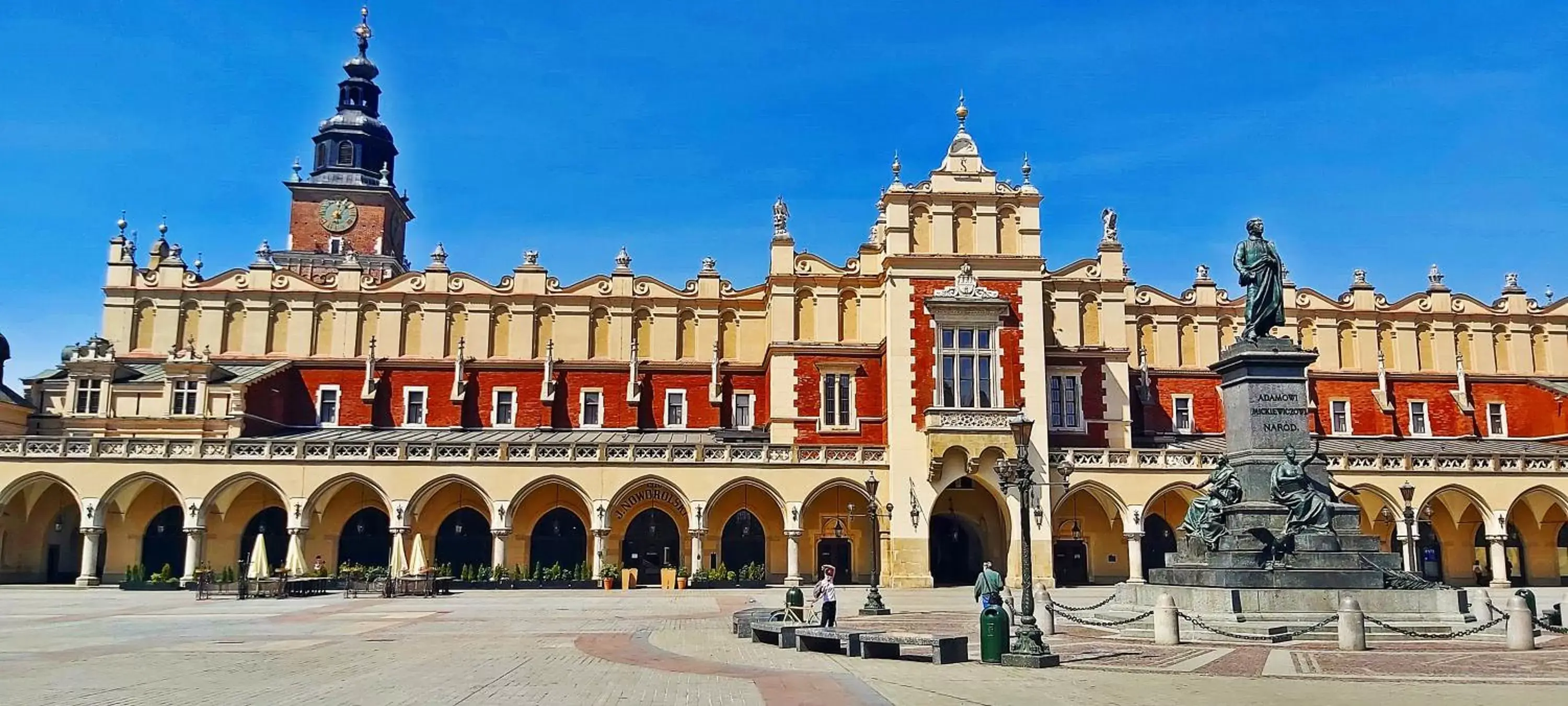 Nearby landmark, Property Building in Hotel Wawel