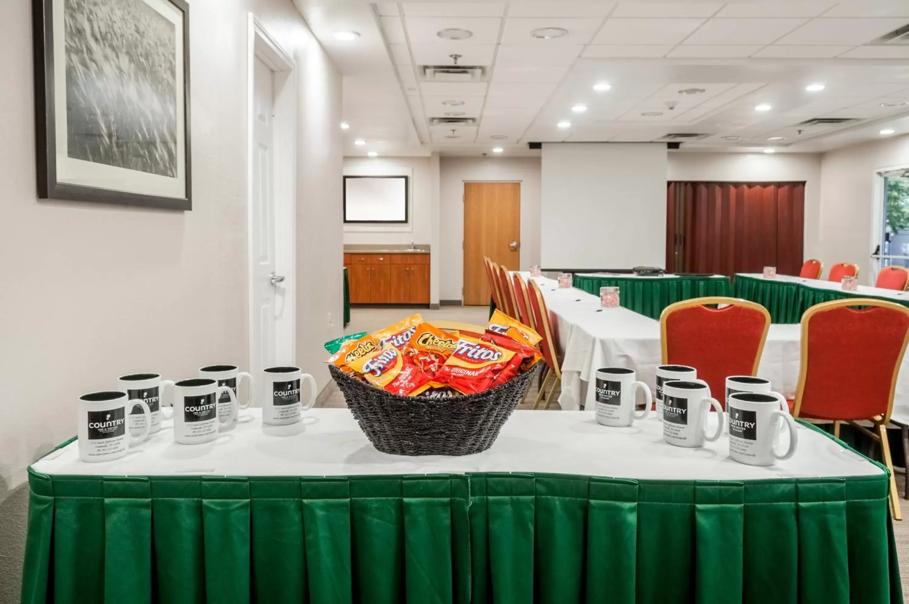 Business facilities in Country Inn & Suites by Radisson, Cookeville, TN