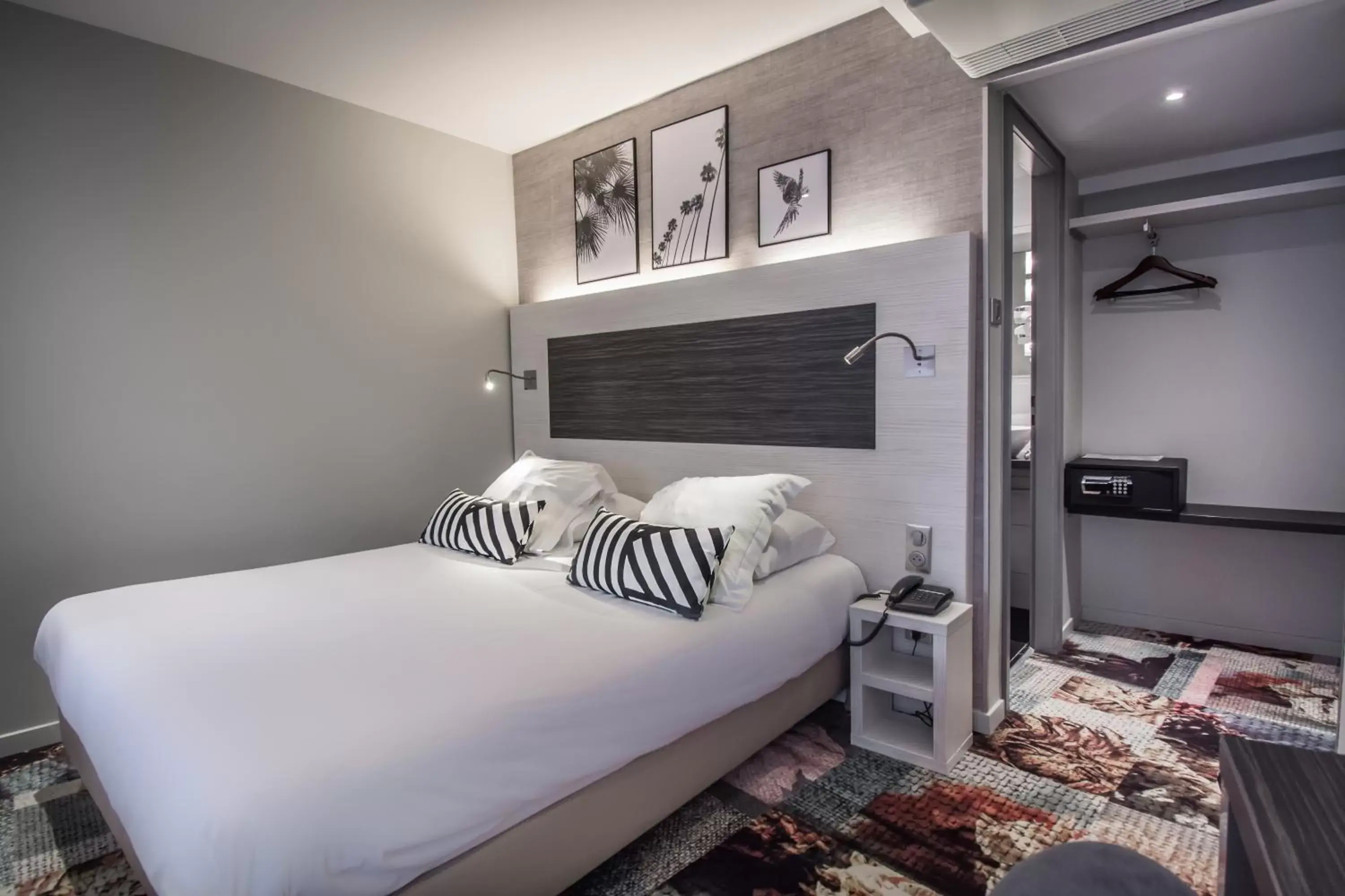 Double Room in Hôtel Couvent du Franciscain Centre ville Double Room in Hôtel Couvent du Franciscain Centre ville