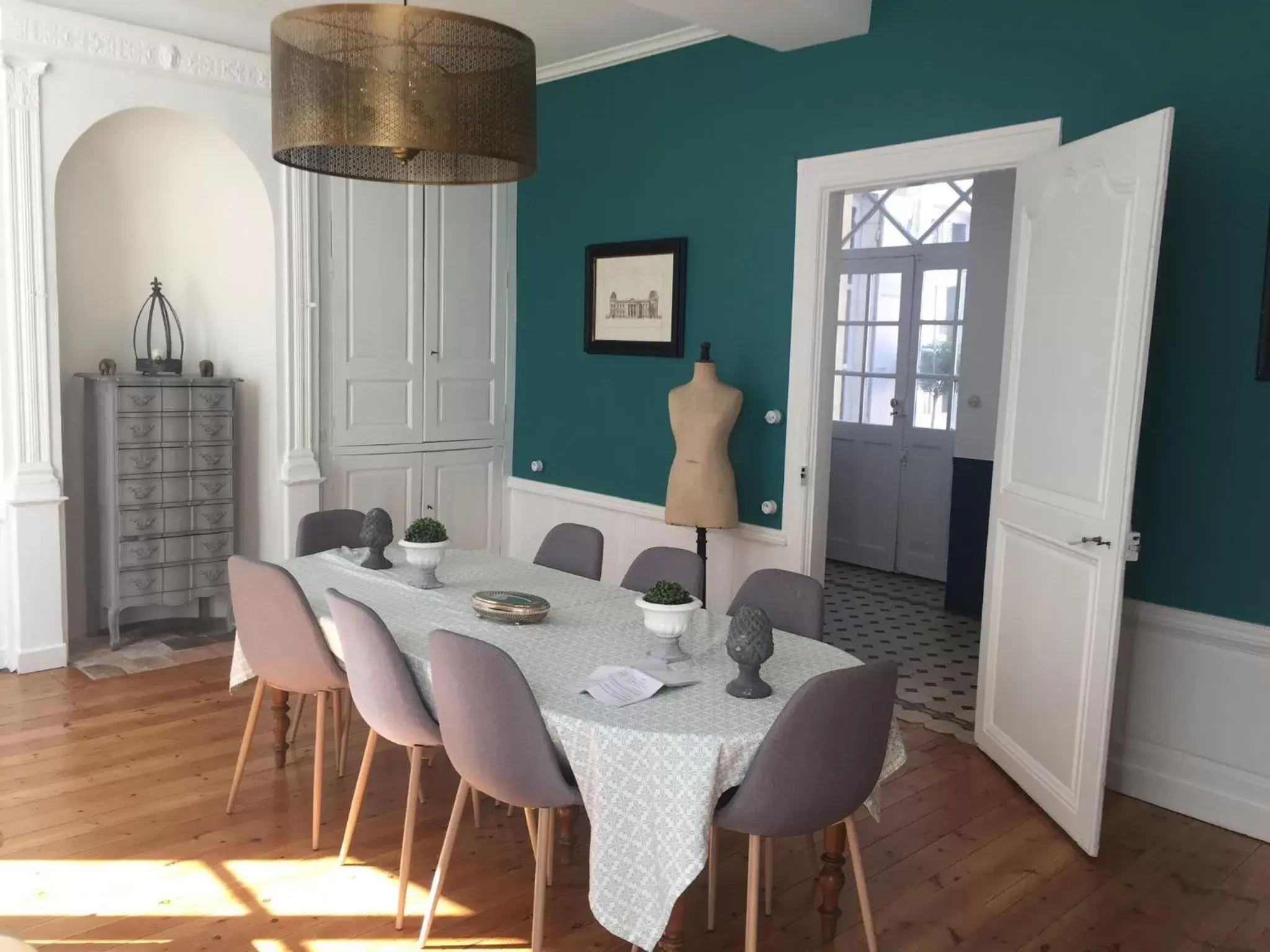 Dining Area in Chambre Sixtine