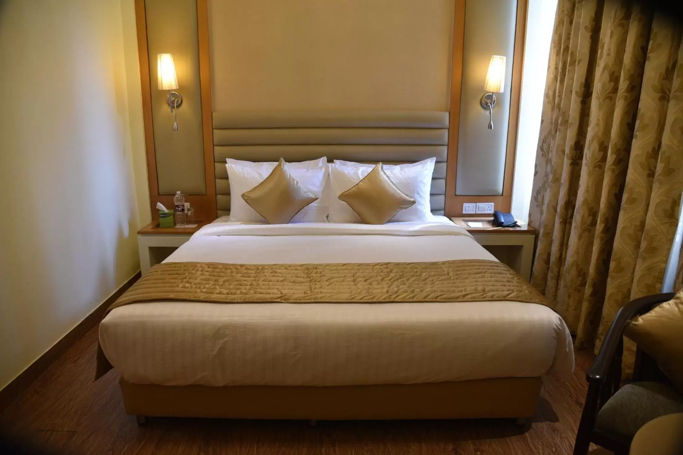 Bedroom, Bed in Opulent by Udman Chhattarpur Bedroom, Bed in Opulent by Udman Chhattarpur