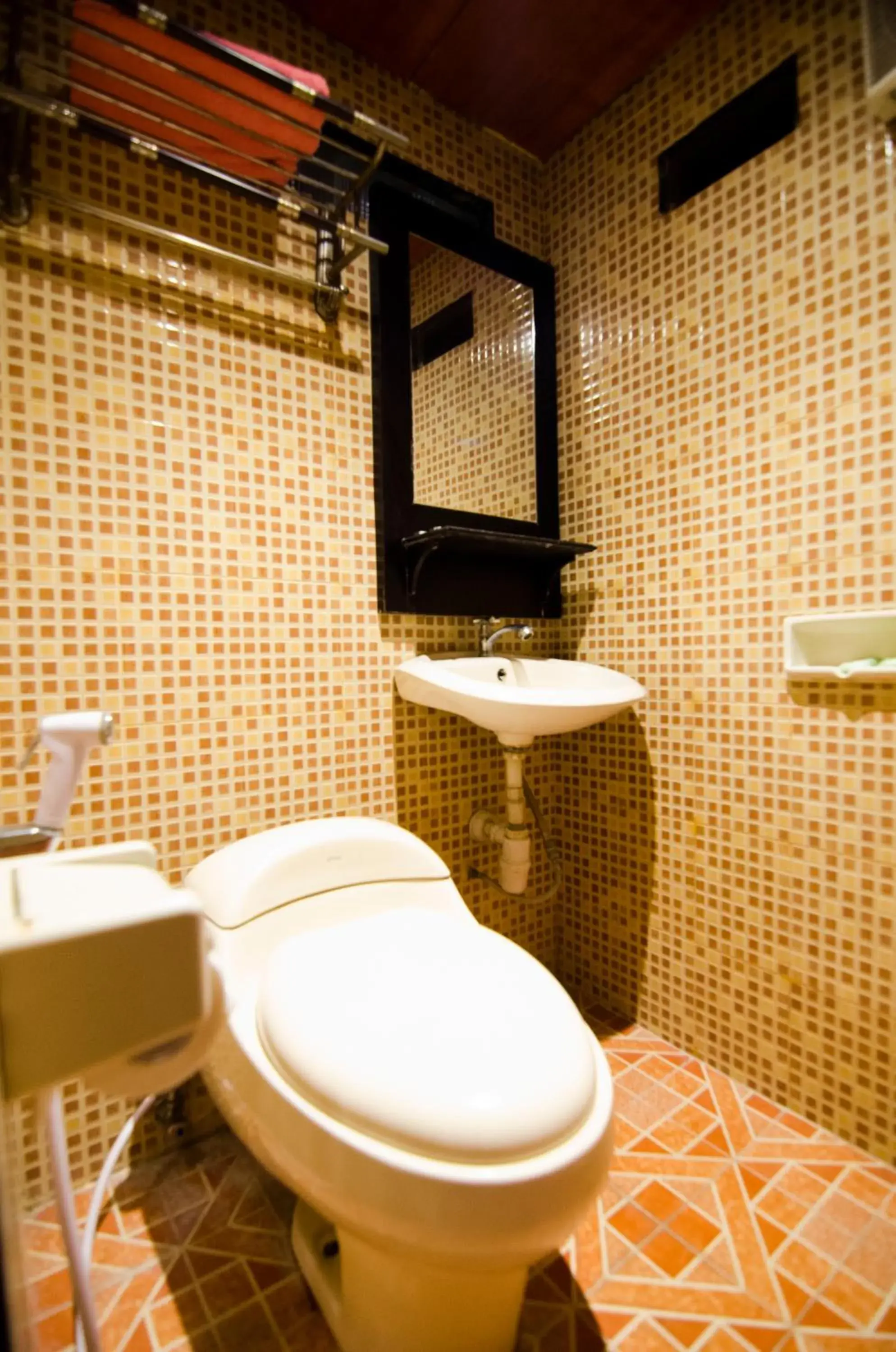 Bathroom in Fora Guest House Taman Lingkar