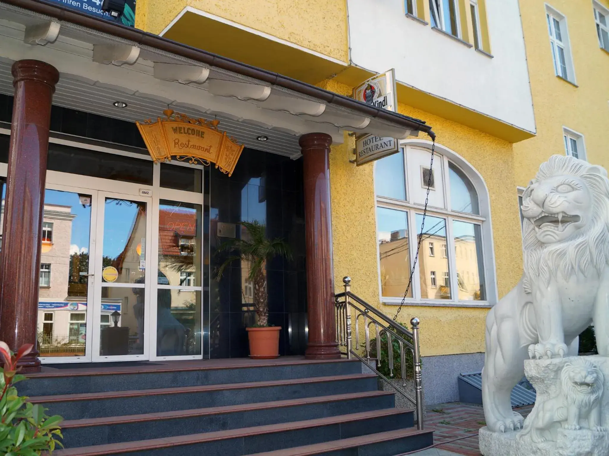 Facade/entrance in Hotel Karlshorst Facade/entrance in Hotel Karlshorst