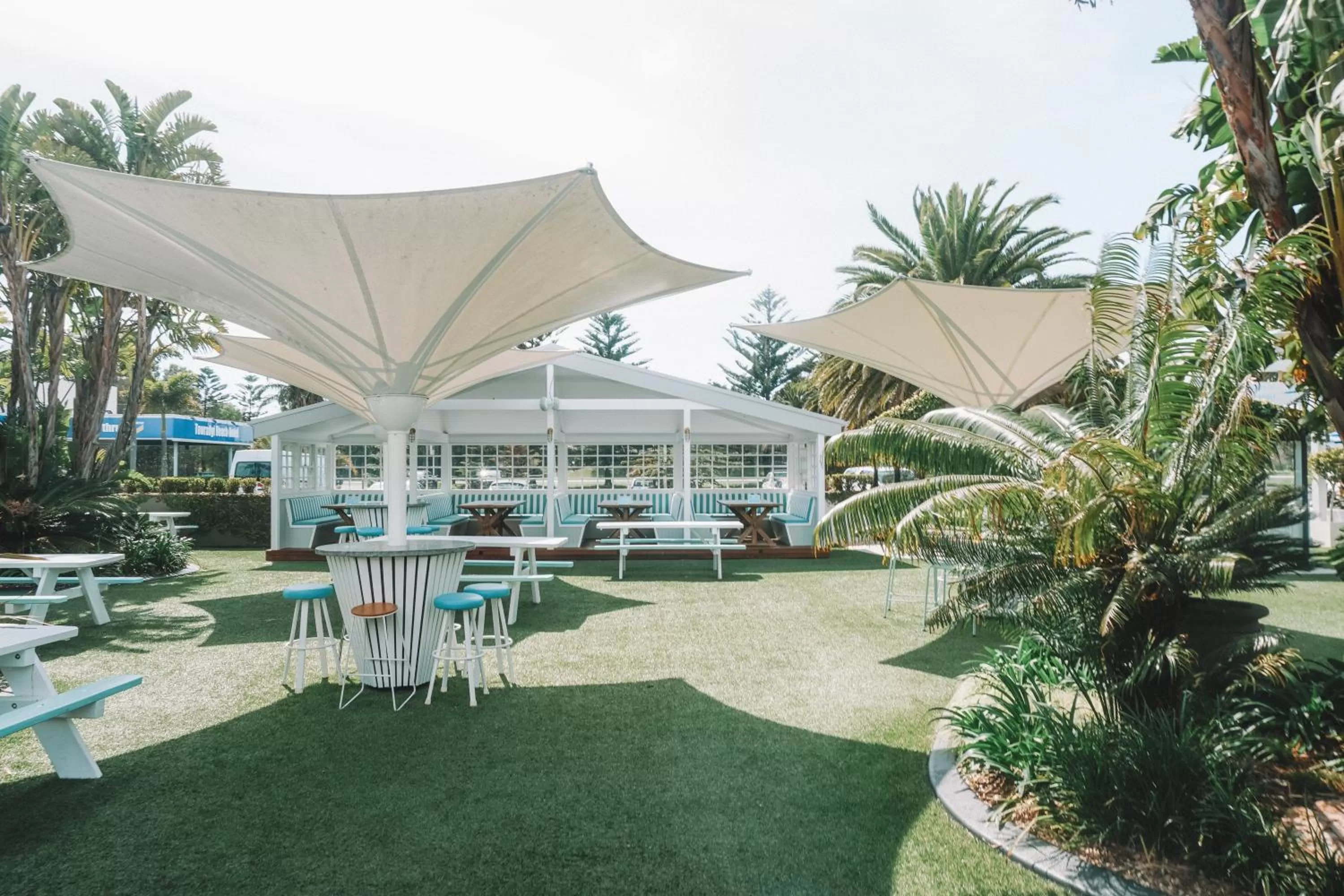 Restaurant/places to eat in Comfort Inn Towradgi Beach