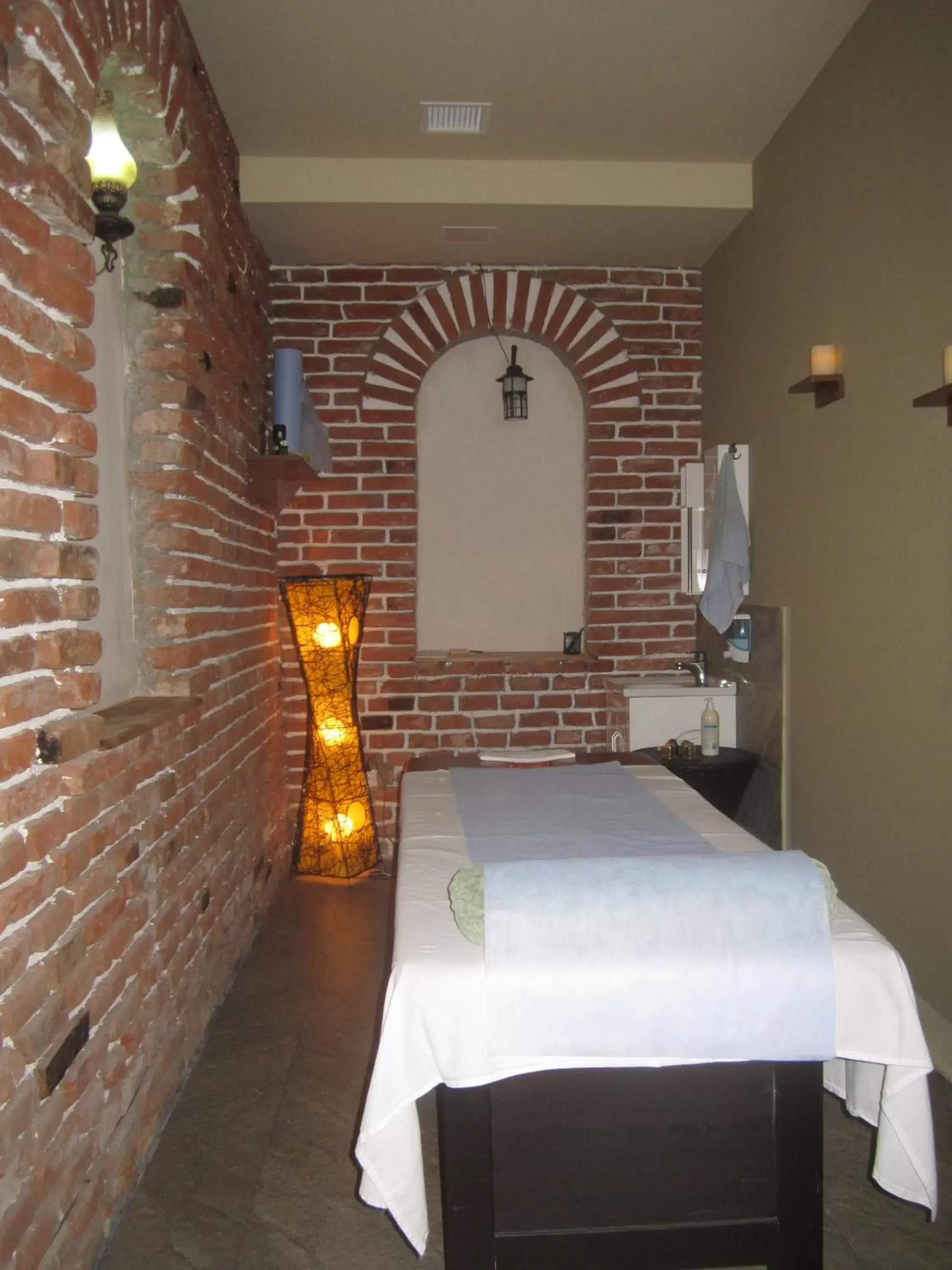 Massage, Bed in Borjomi Palace Health & Spa Center