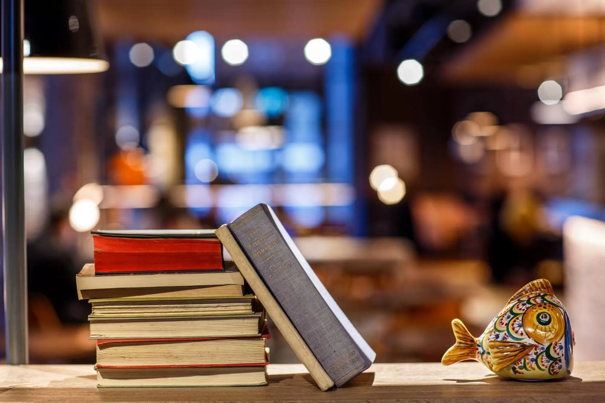 Lounge or bar in ibis London Canning Town