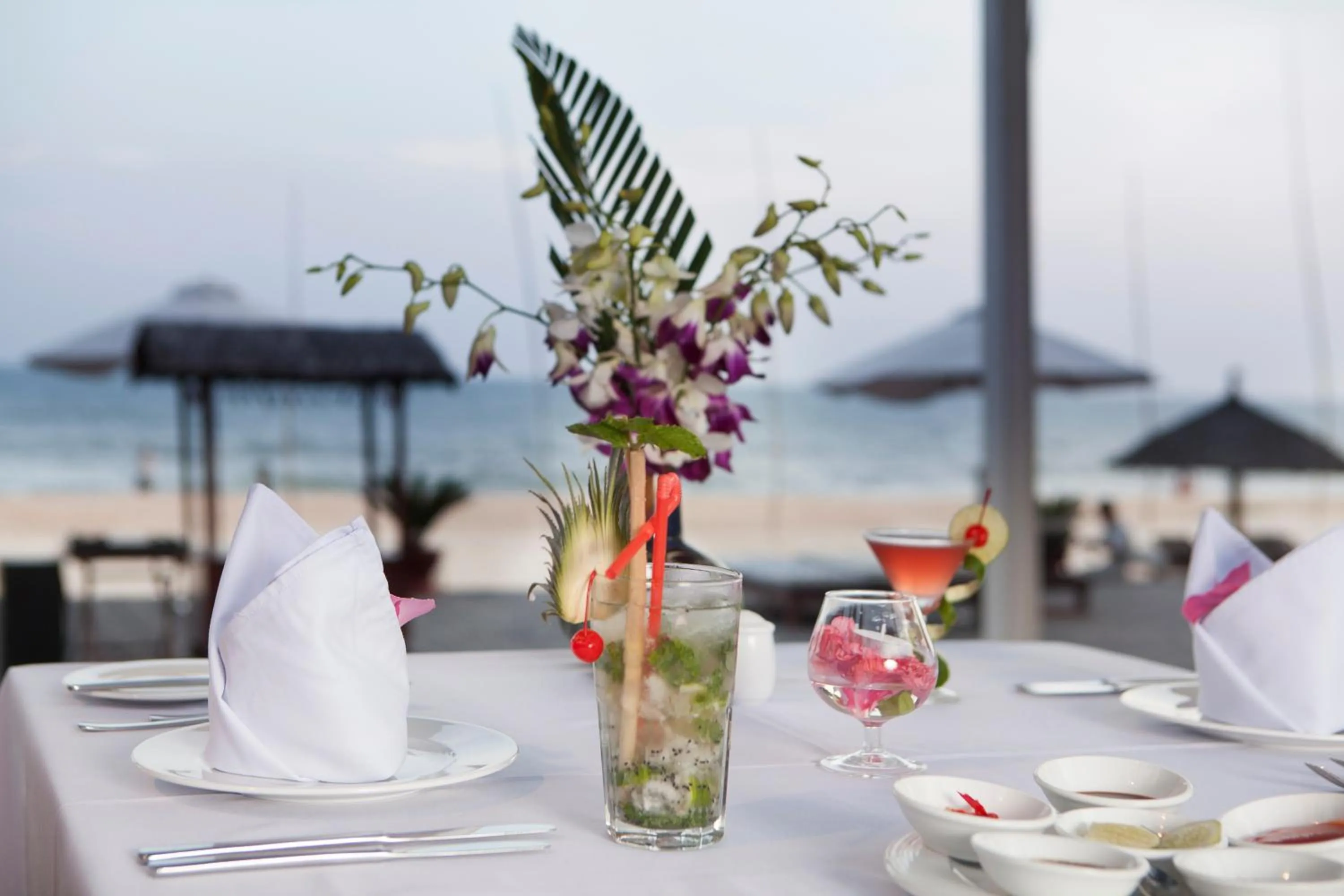 Restaurant/places to eat in Blue Ocean Resort