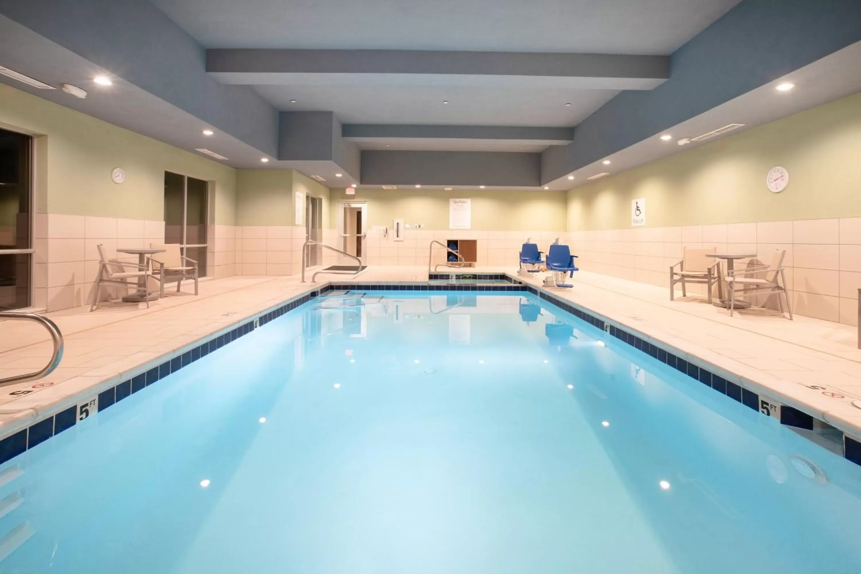 Swimming Pool in Holiday Inn Express & Suites - Sterling, an IHG Hotel
