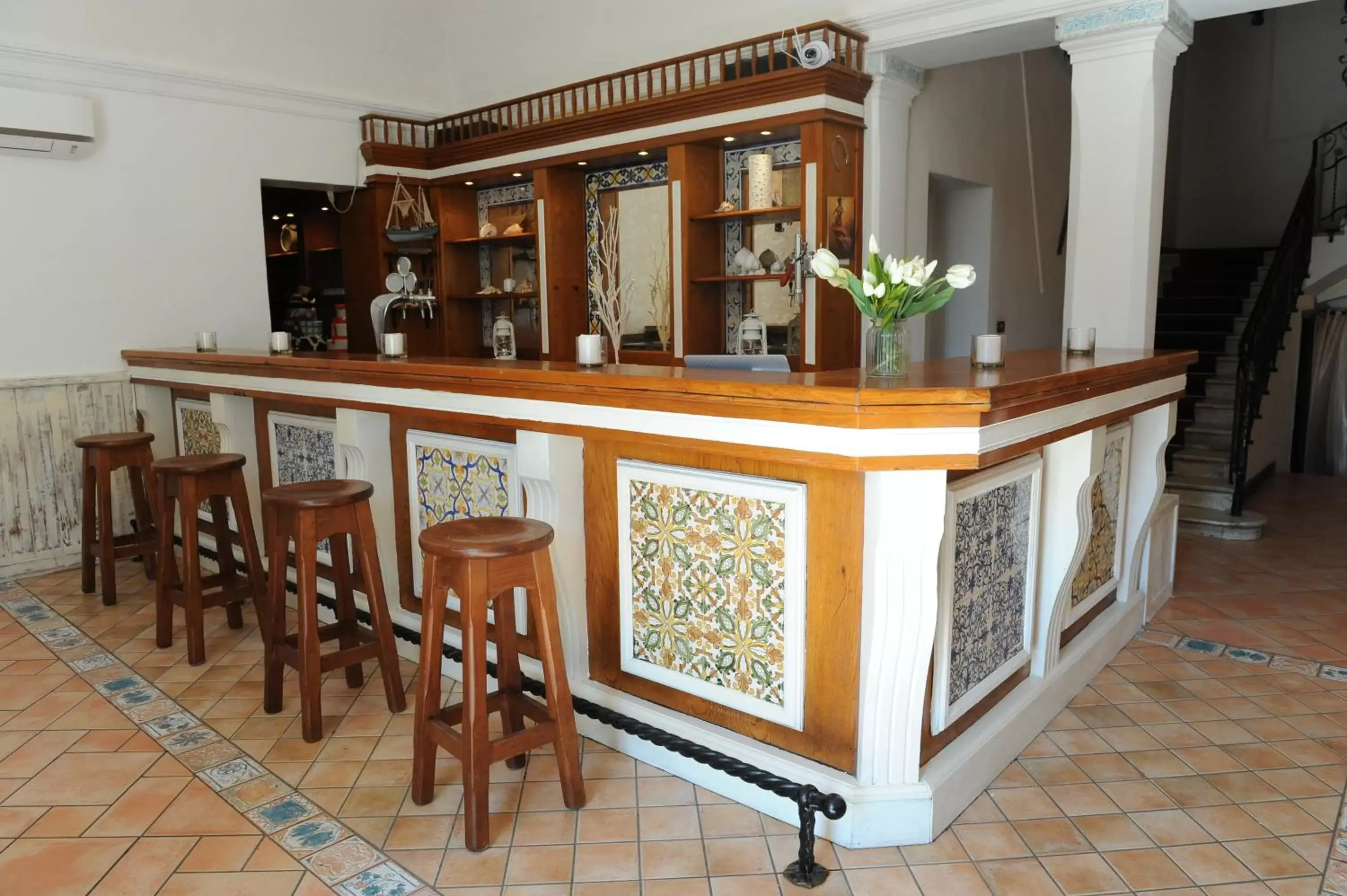 Breakfast, Lounge/Bar in Torre Balzano