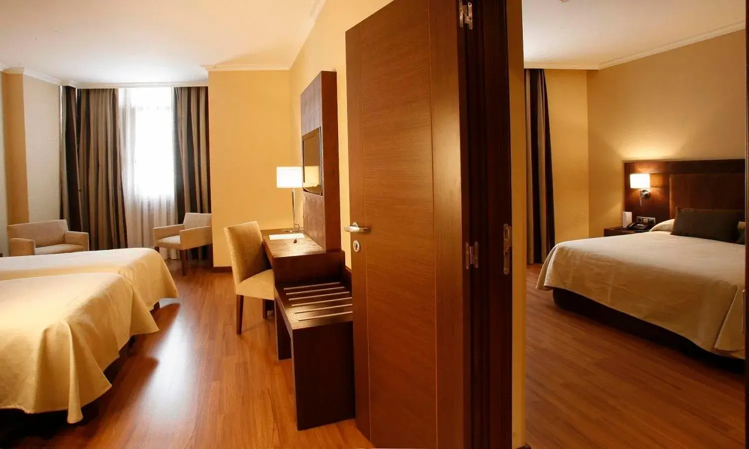 Photo of the whole room, Bed in Hotel Villa de Aranda