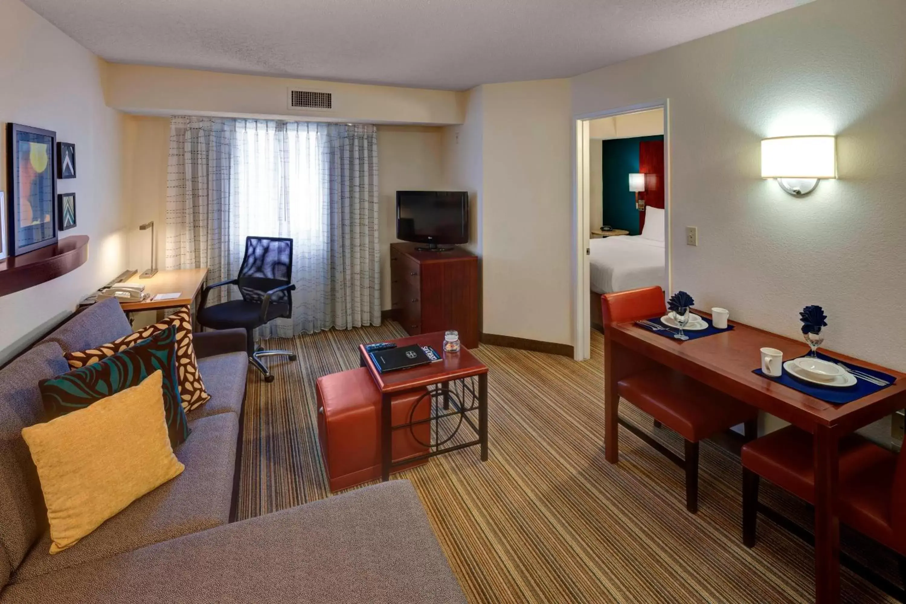 Bedroom, Seating Area in Residence Inn by Marriott San Diego Downtown