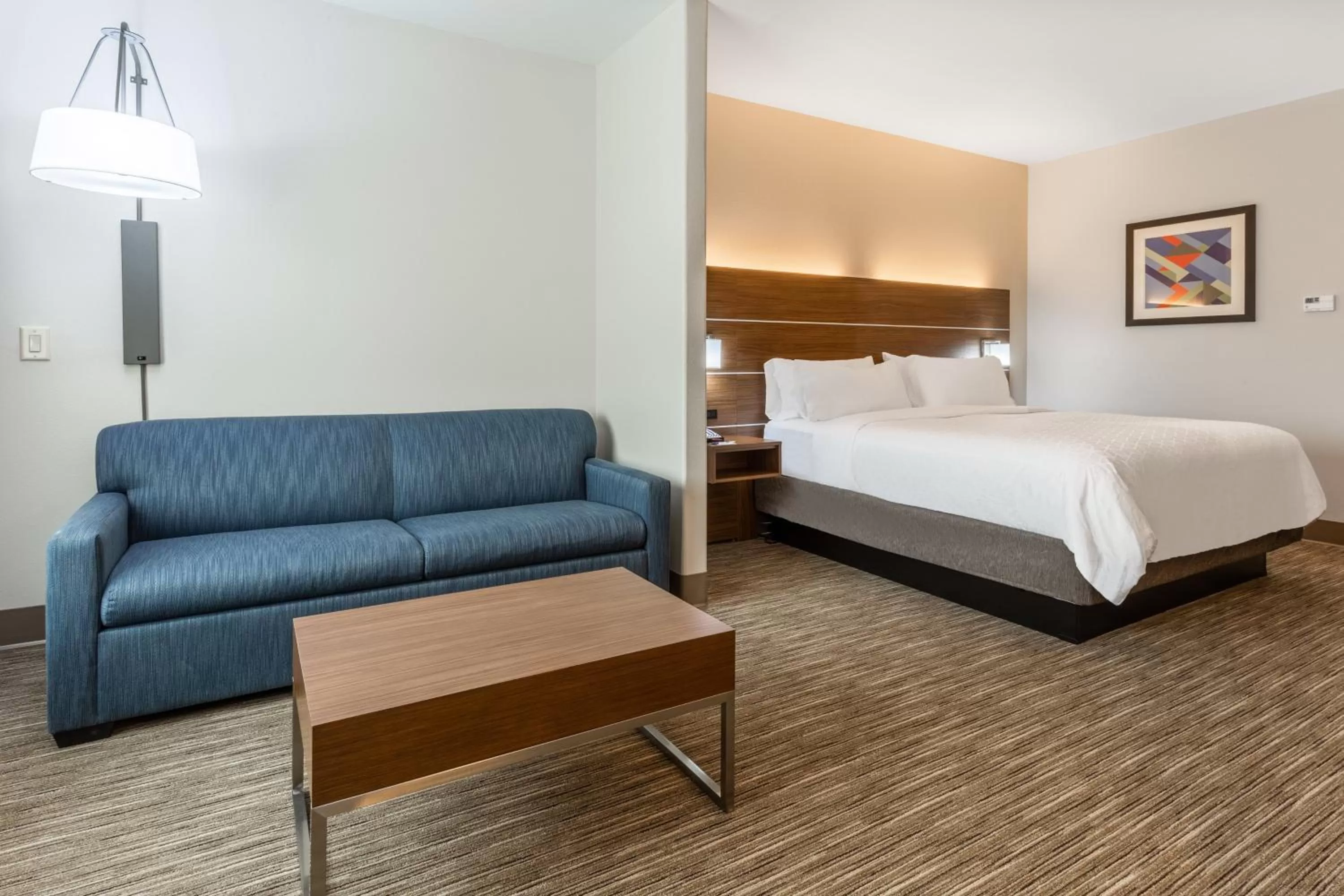 Photo of the whole room, Bed in Holiday Inn Express & Suites Kearney by IHG