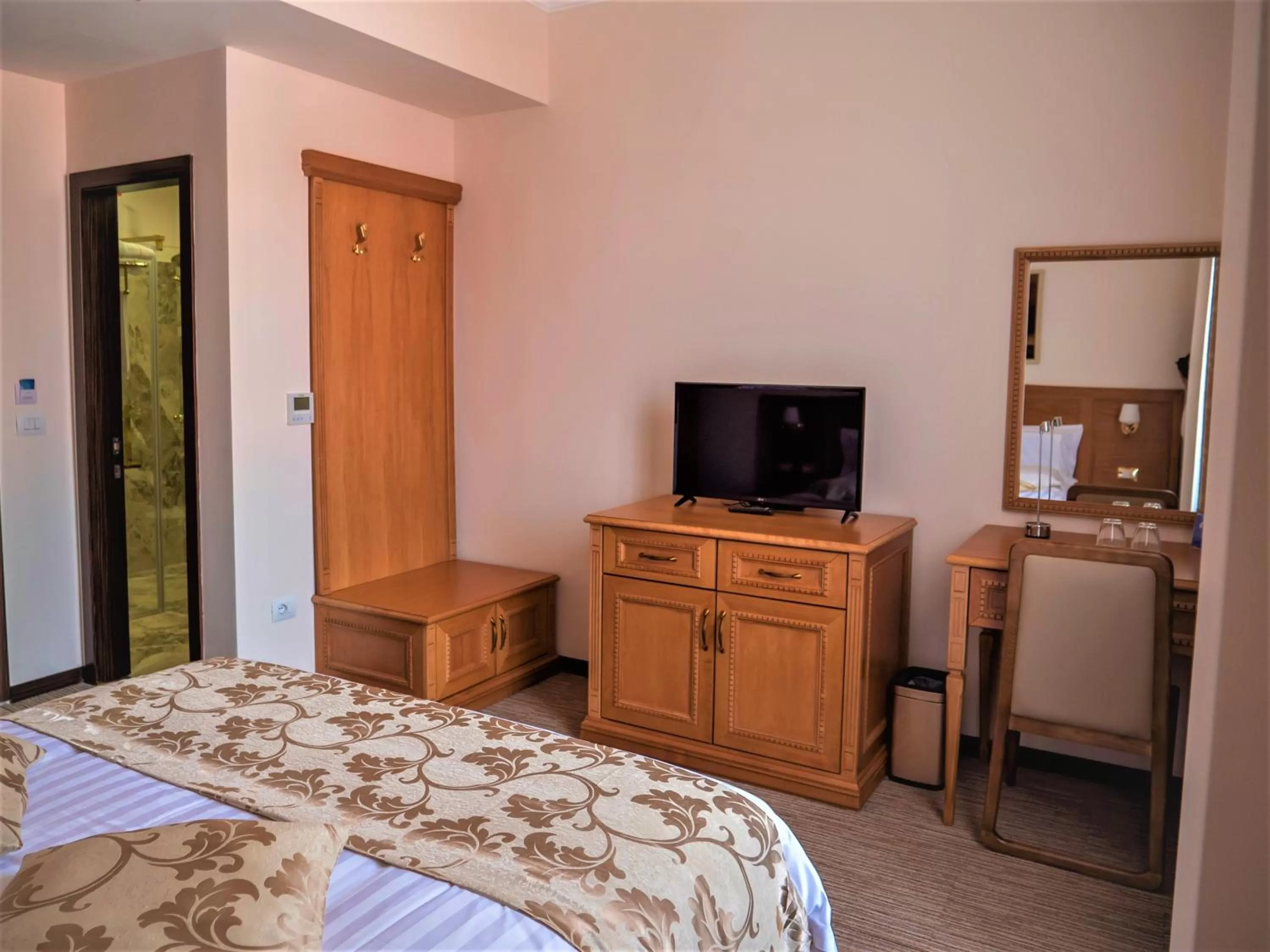 Photo of the whole room, Bed in Hotel Boka