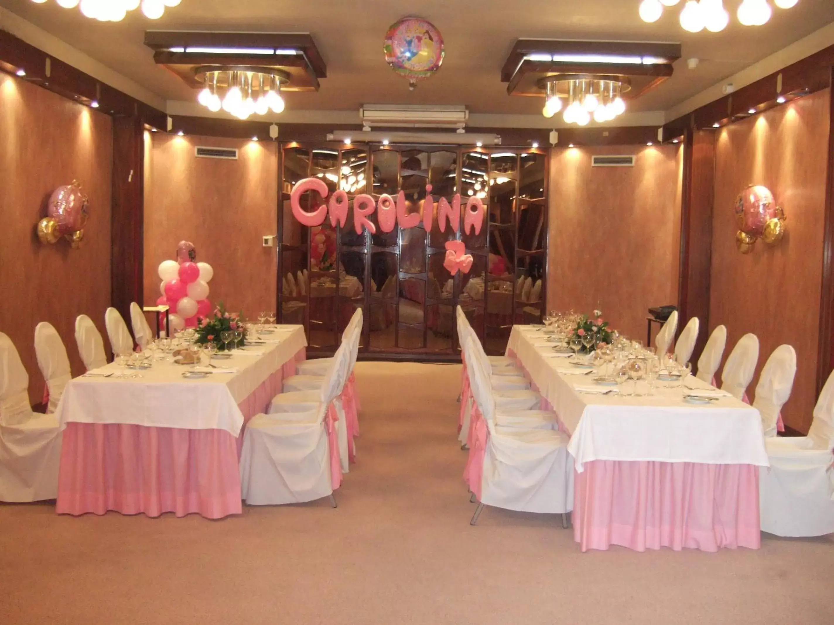 Restaurant/places to eat, Banquet Facilities in Hotel Imperial