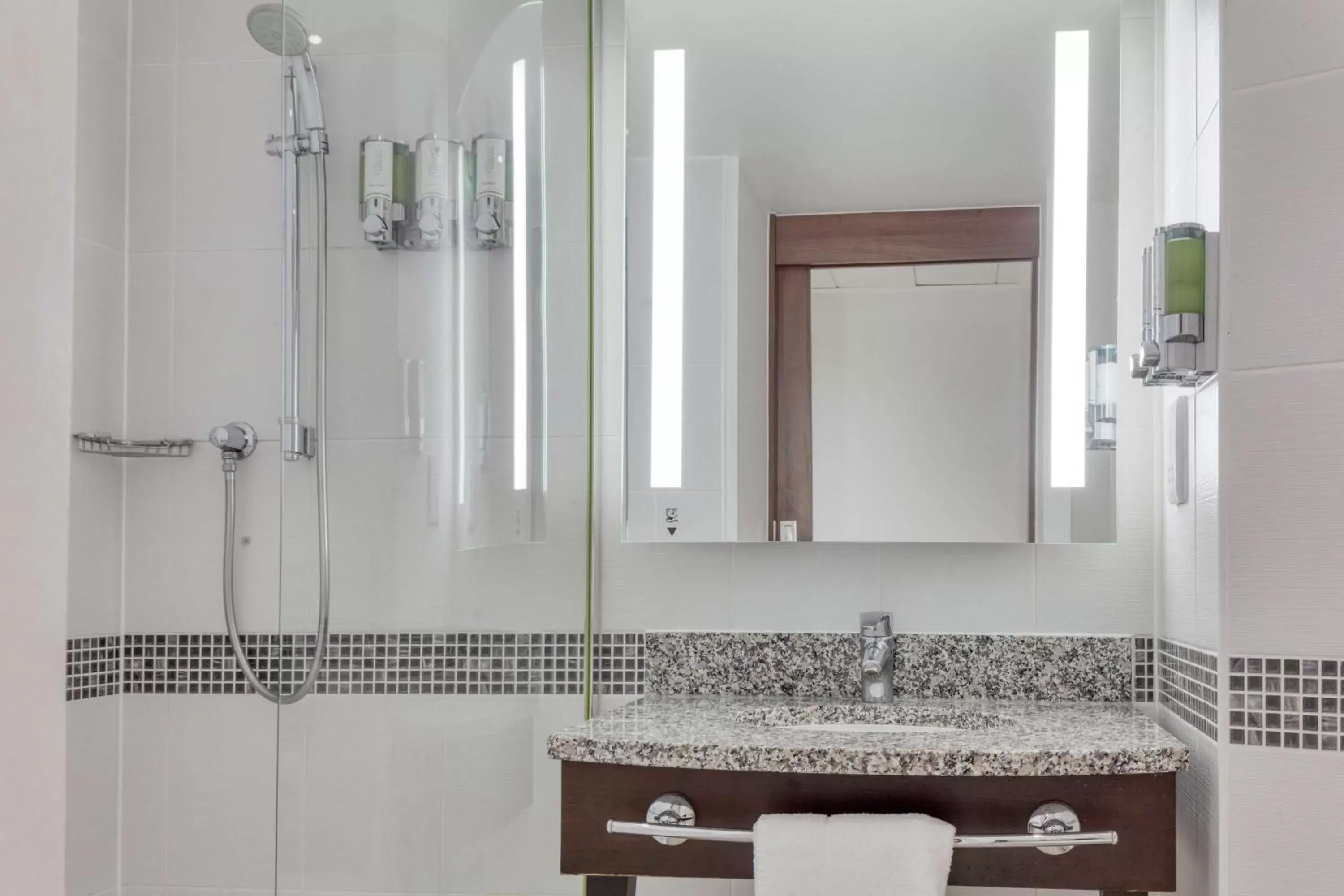 Shower, Bathroom in Hampton by Hilton Corby